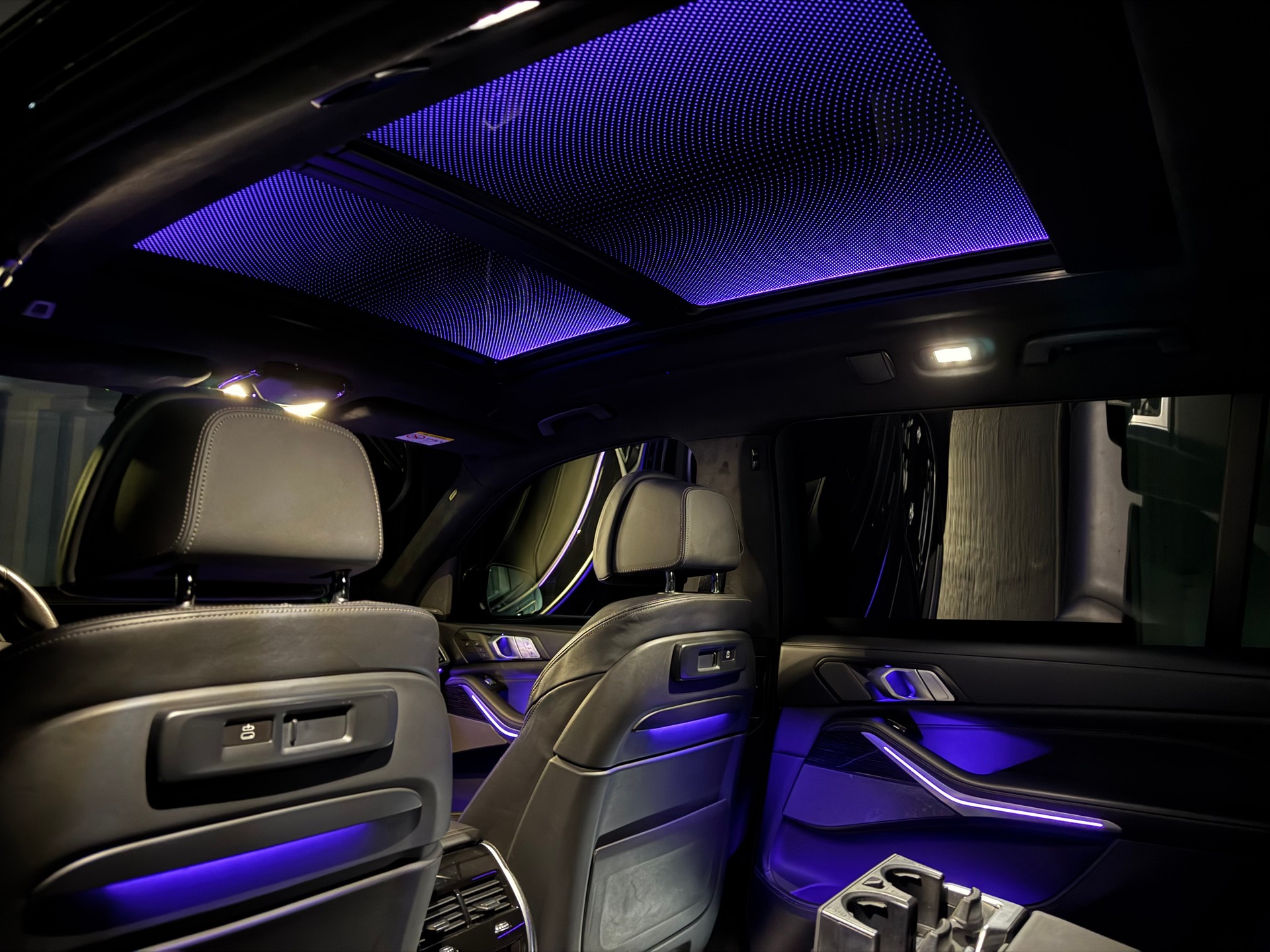 BMW X7 xDrive 30d Steptronic-image-18