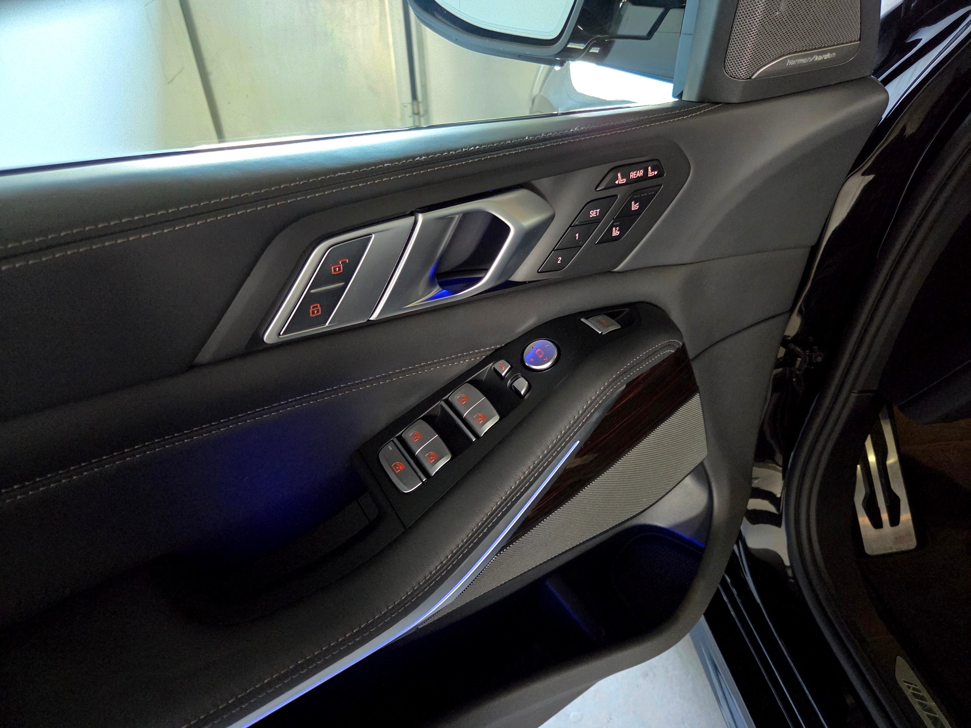 BMW X7 xDrive 30d Steptronic-image-13