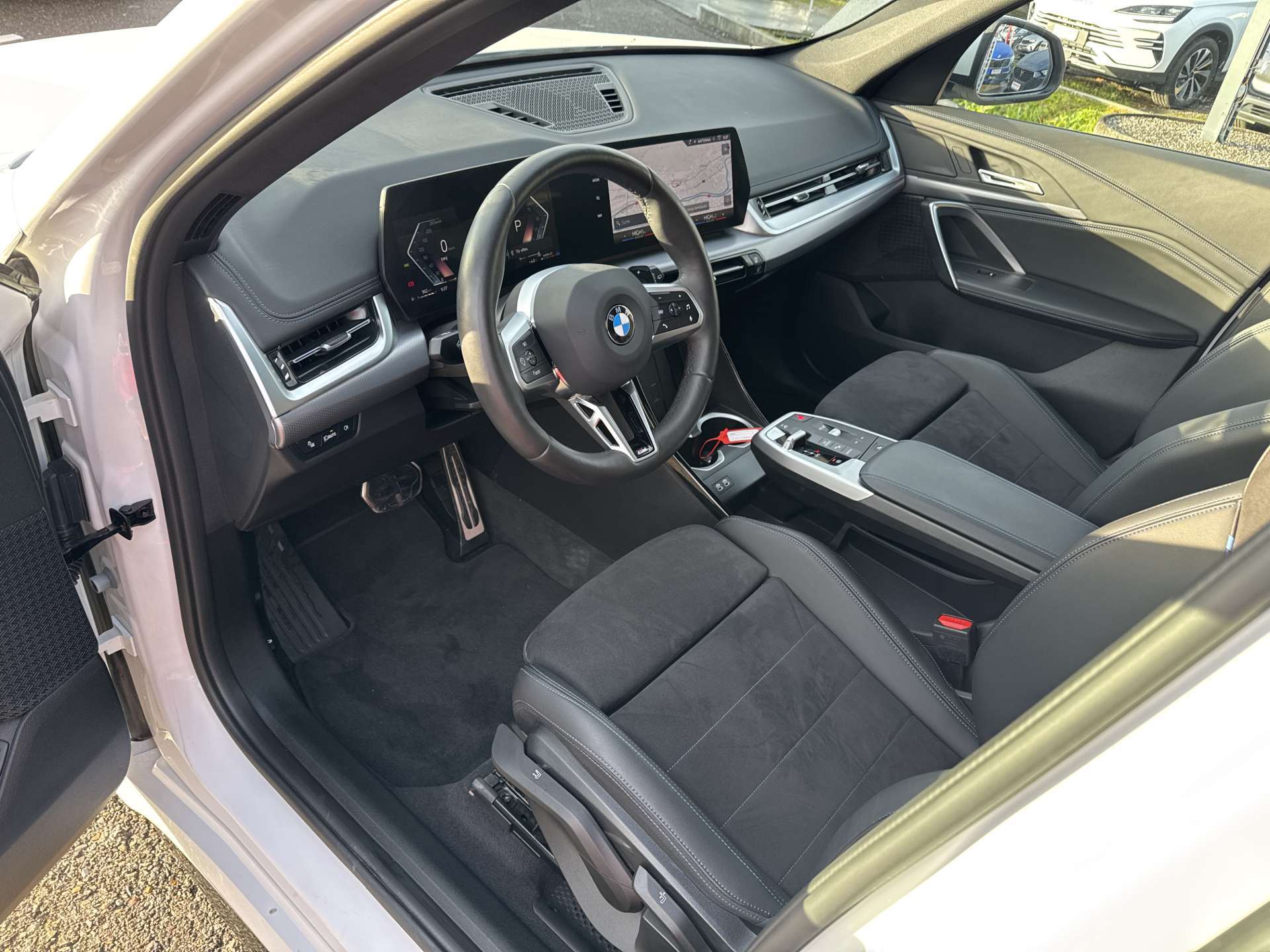 BMW X1 xDrive 20d 48V M Sport Automat-image-4