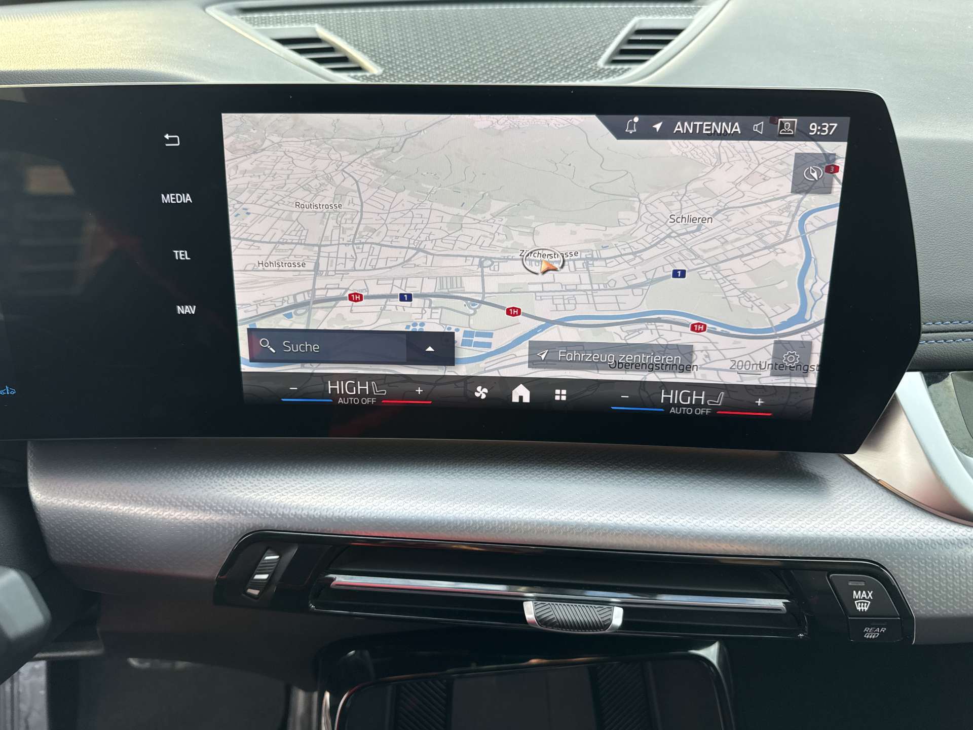 BMW X1 xDrive 20d 48V M Sport Automat-image-1