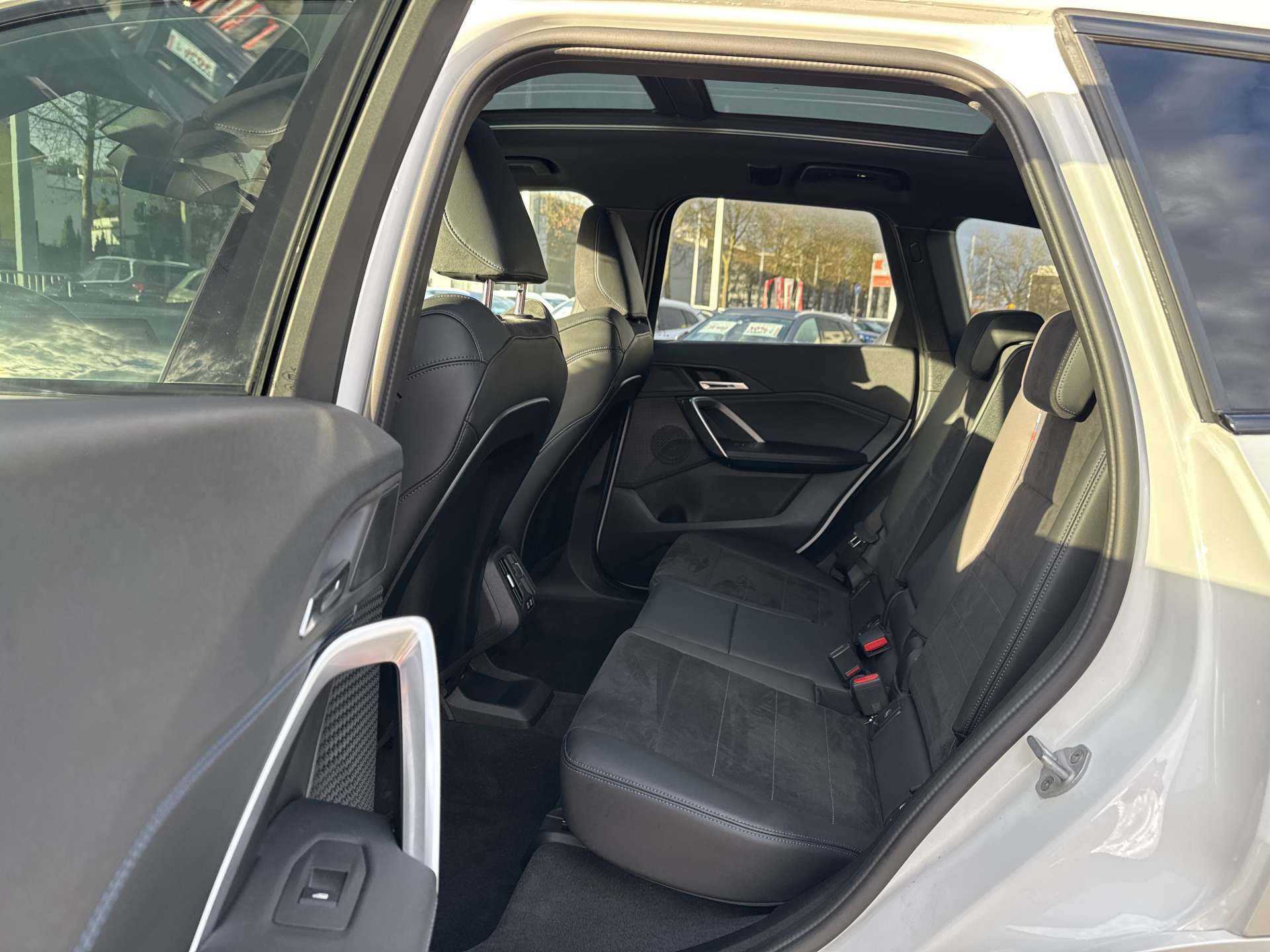 BMW X1 xDrive 20d 48V M Sport Automat-image-5