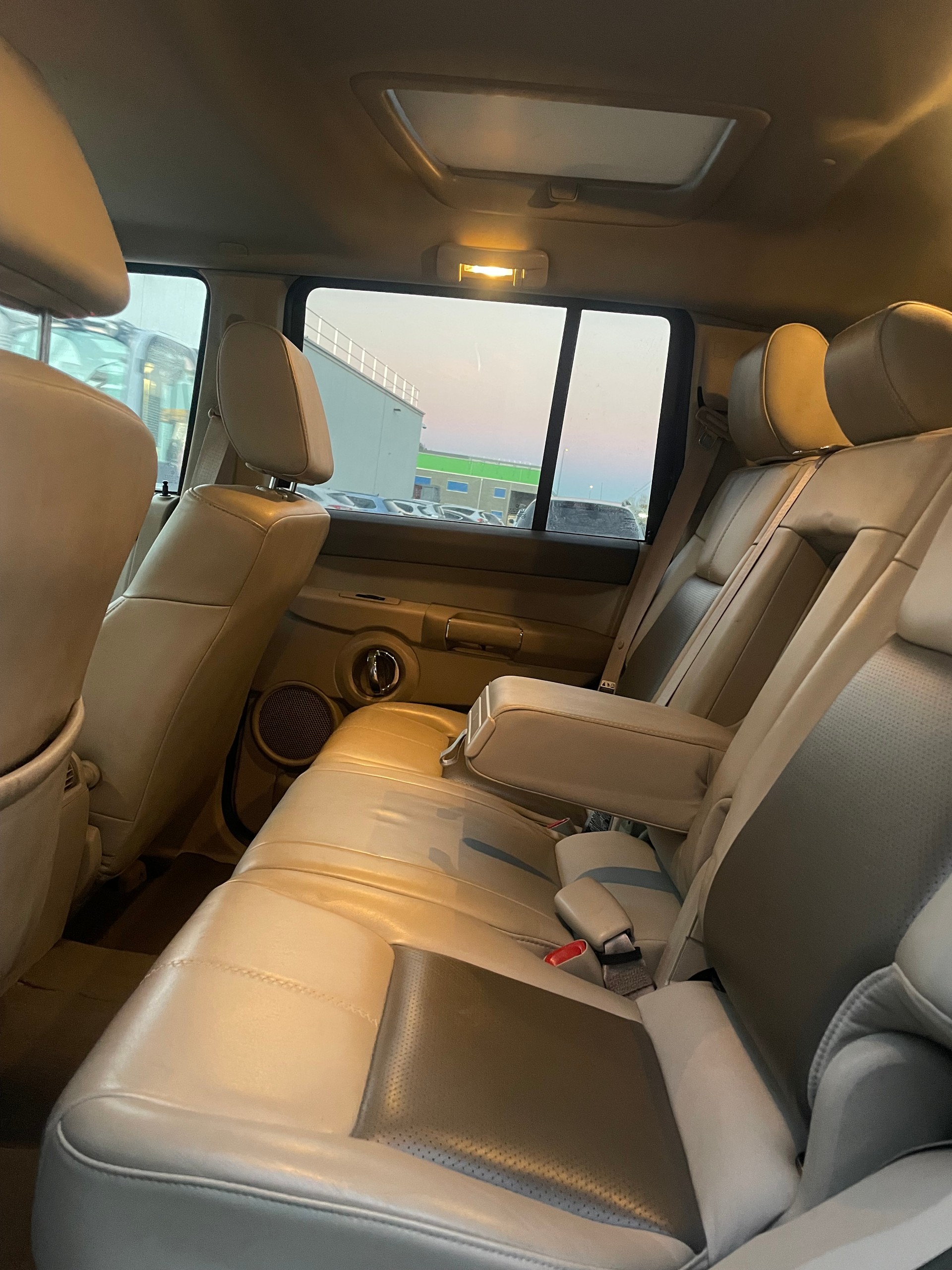 JEEP Commander 3.0 CRD Limited Automatic-image-13