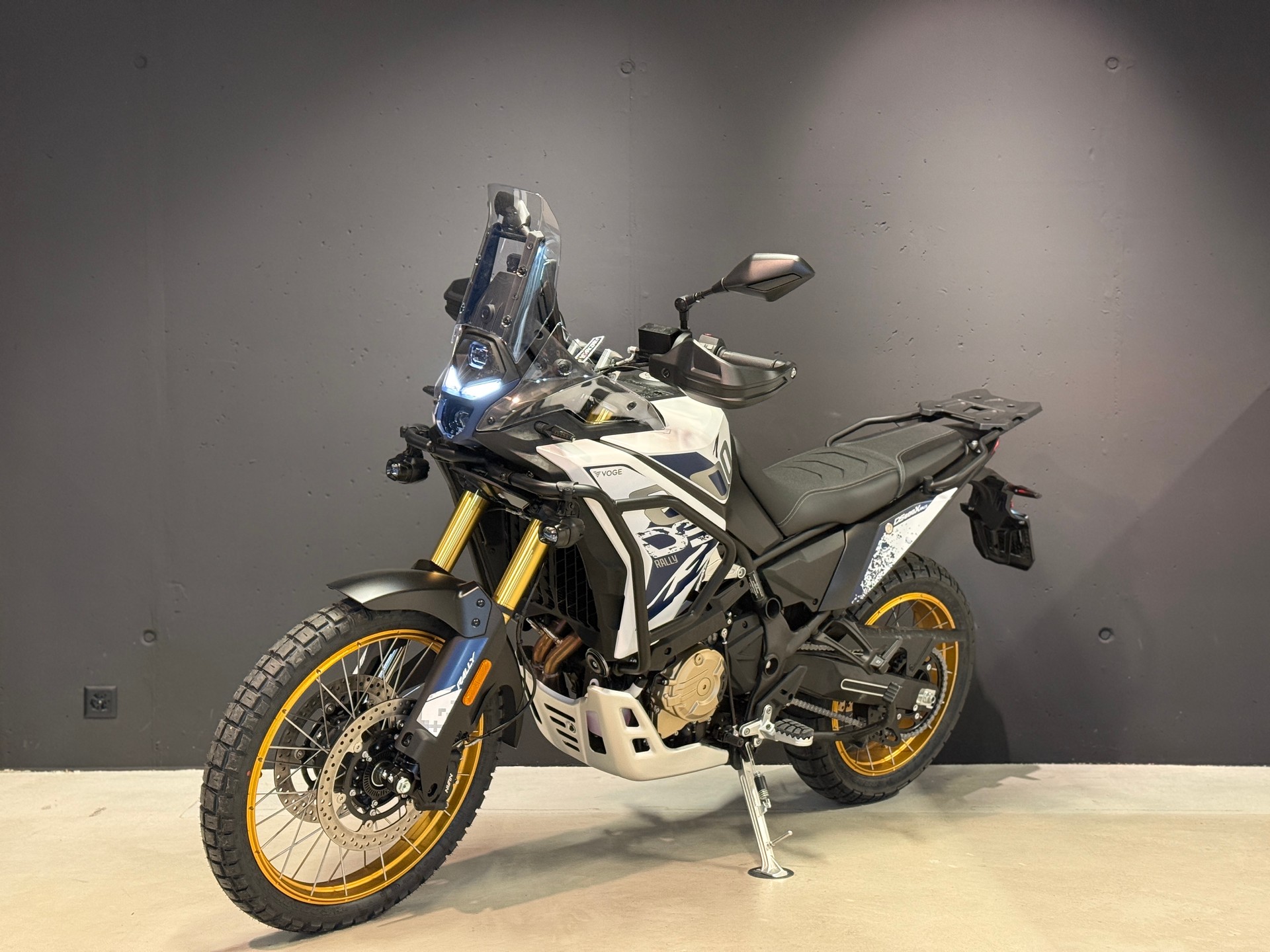 VOGE DS 800 Rally-showroom-element-2