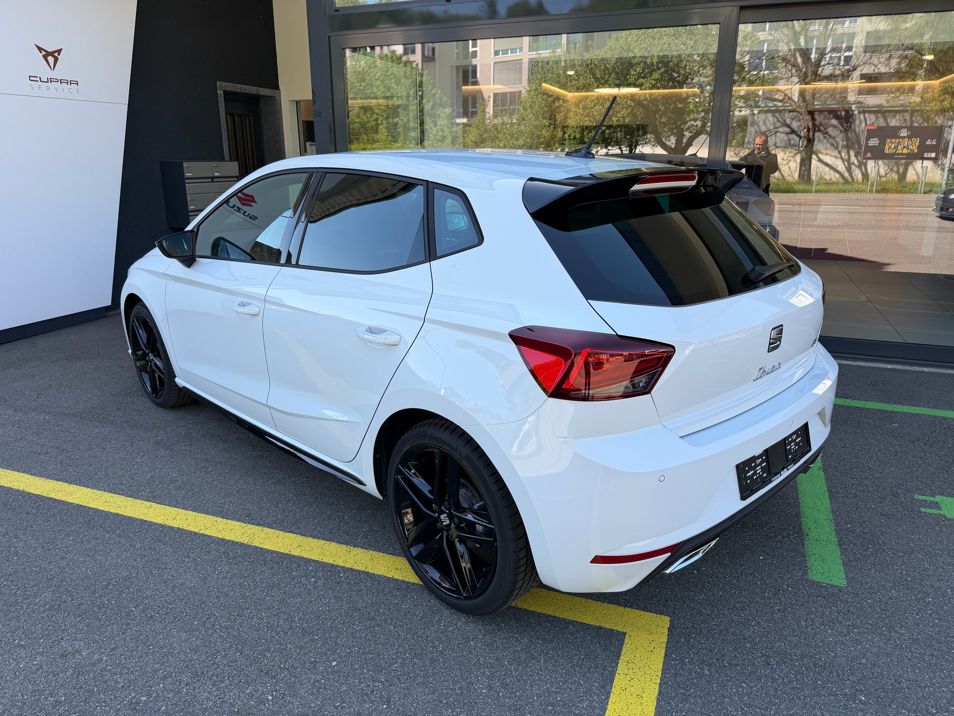 SEAT Ibiza 1.0 EcoTSI 75 Edition DSG-image-3