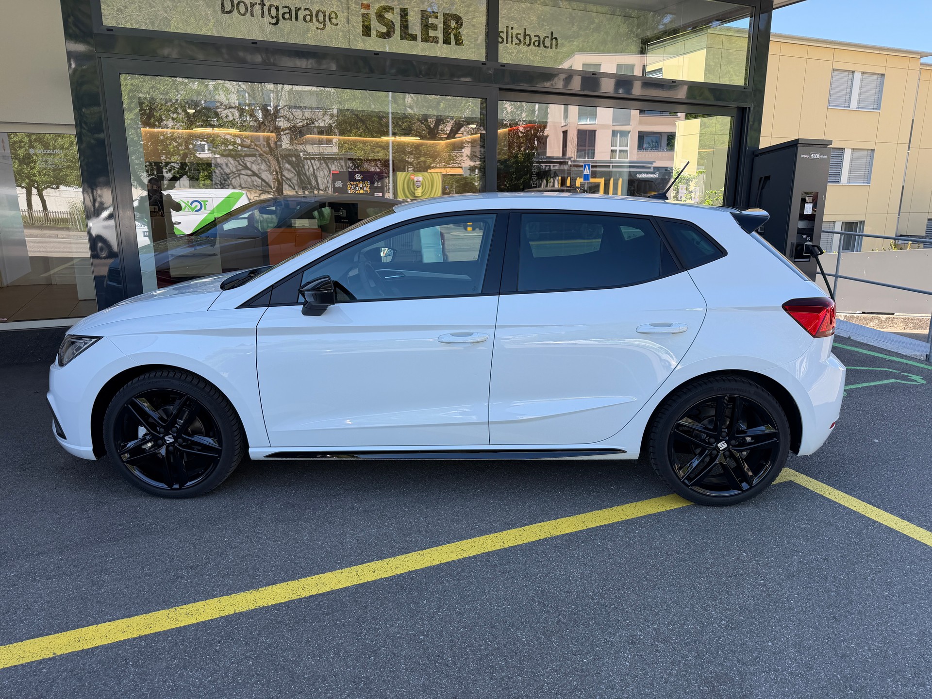 SEAT Ibiza 1.0 EcoTSI 75 Edition DSG-image-4