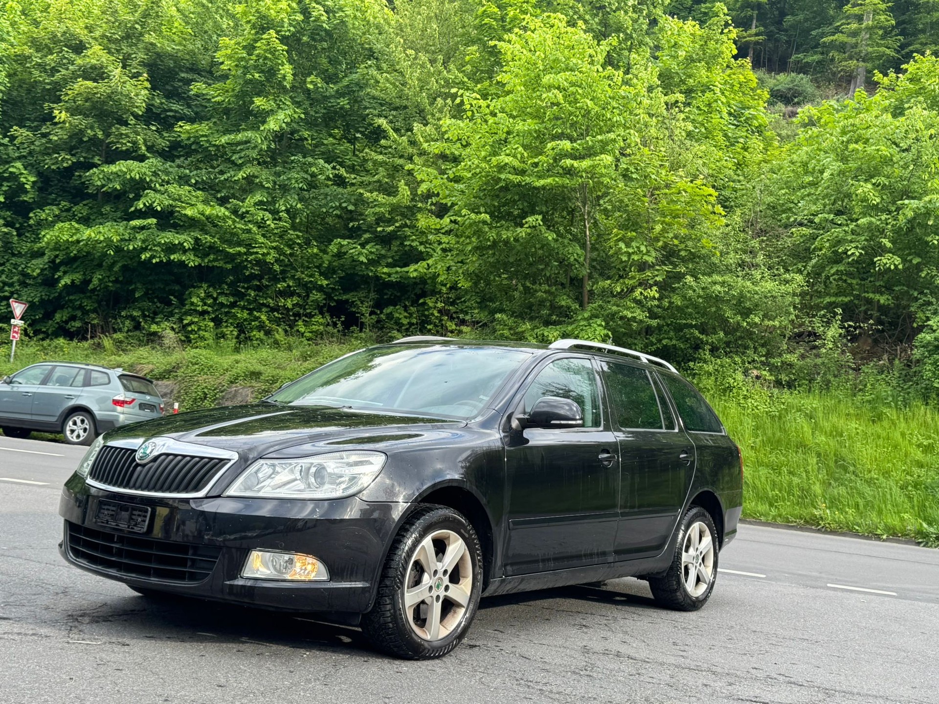 SKODA Octavia Combi 2.0 TDI Swiss Adventure 4x4 DSG-image-2