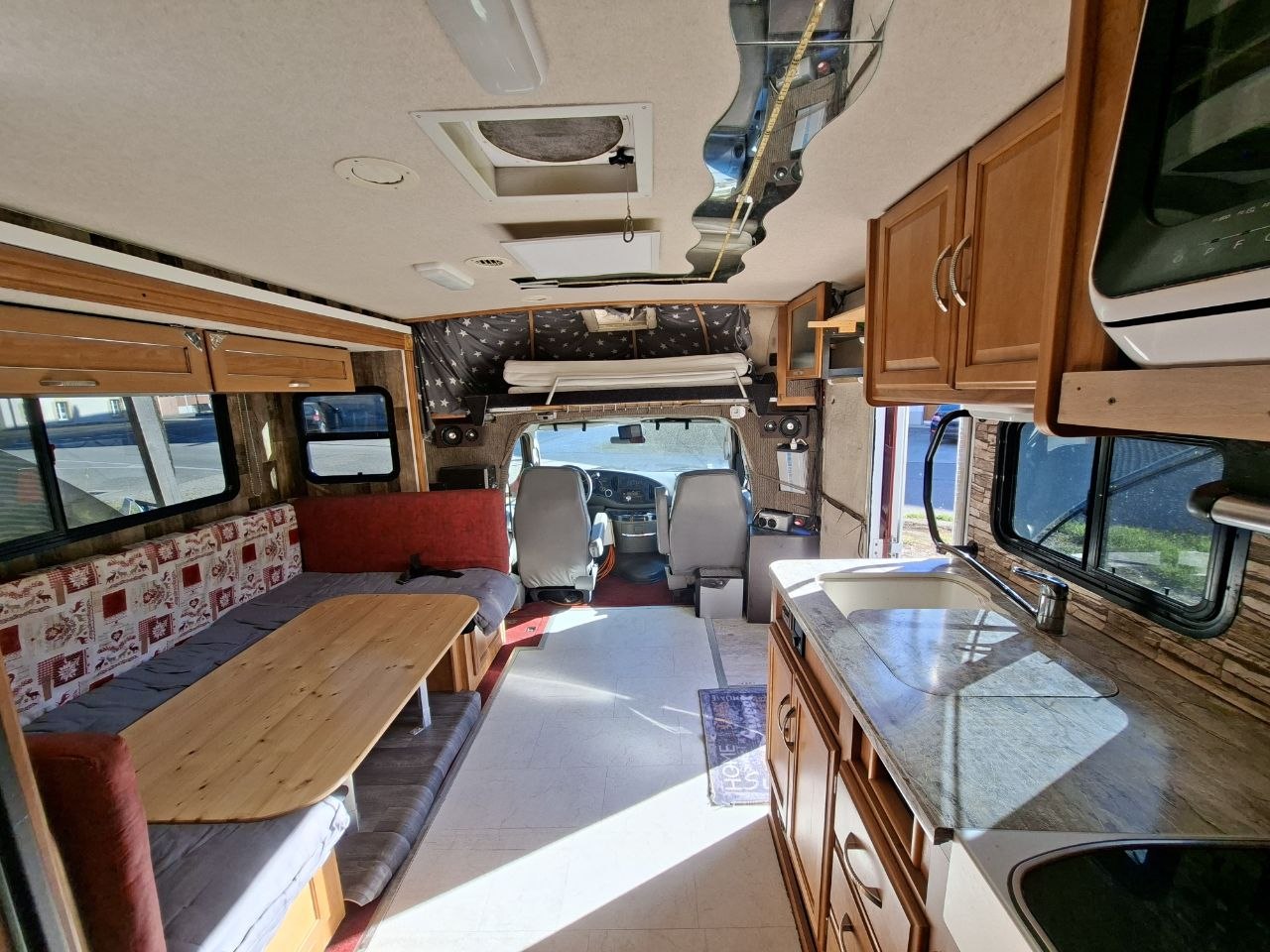 WINNEBAGO Ford Winnebago Aspect Super Duty-image-10