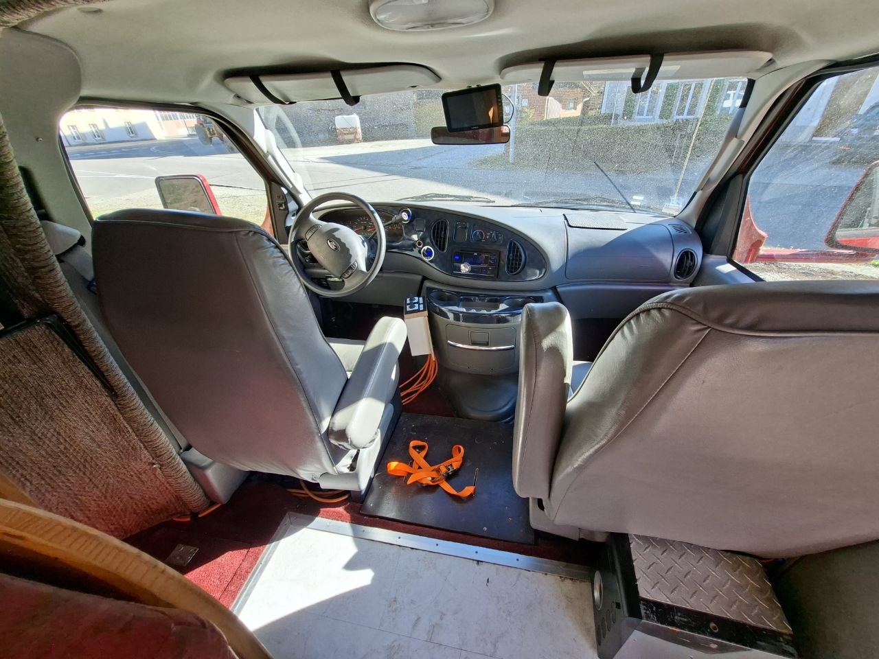 WINNEBAGO Ford Winnebago Aspect Super Duty-image-7