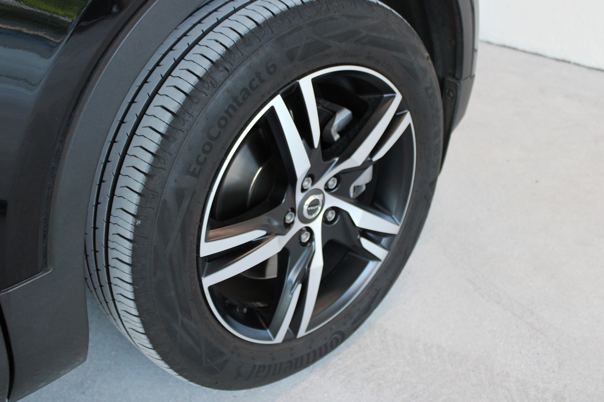 VOLVO XC40 T4 AWD R-Design Geartronic-image-18