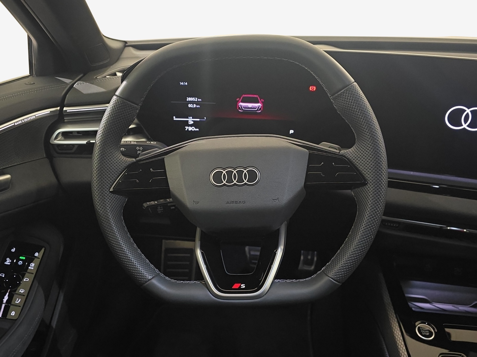 AUDI A5 Avant TDI quattro 150 kW S tronic-image-9