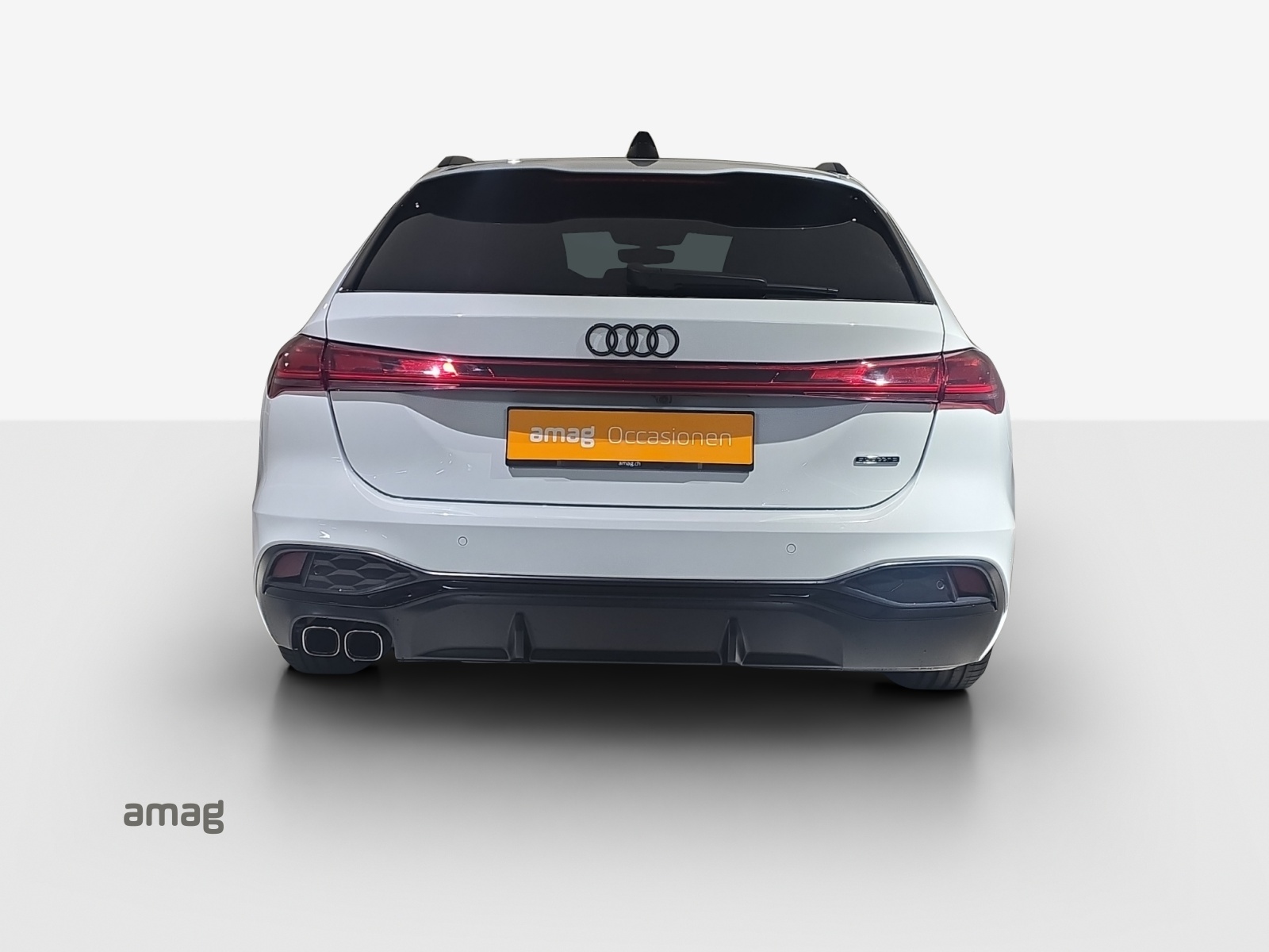 AUDI A5 Avant TDI quattro 150 kW S tronic-image-3