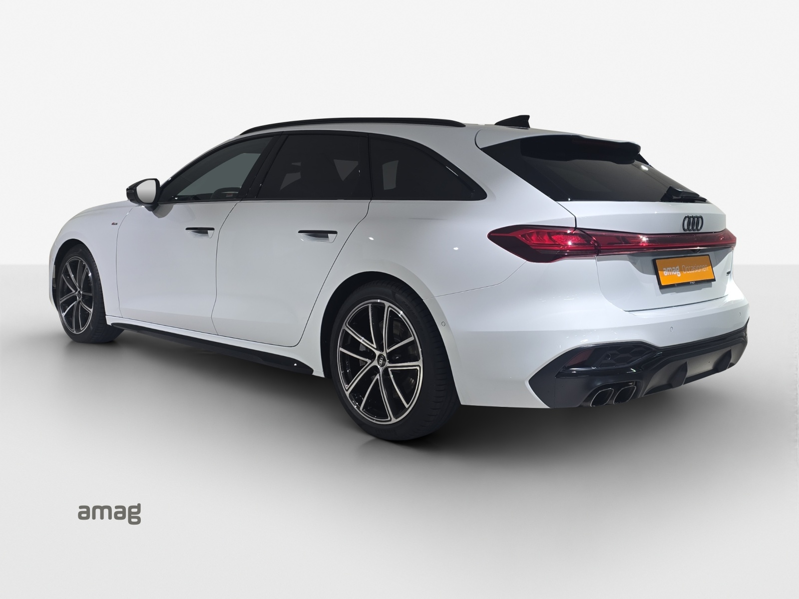 AUDI A5 Avant TDI quattro 150 kW S tronic-image-2