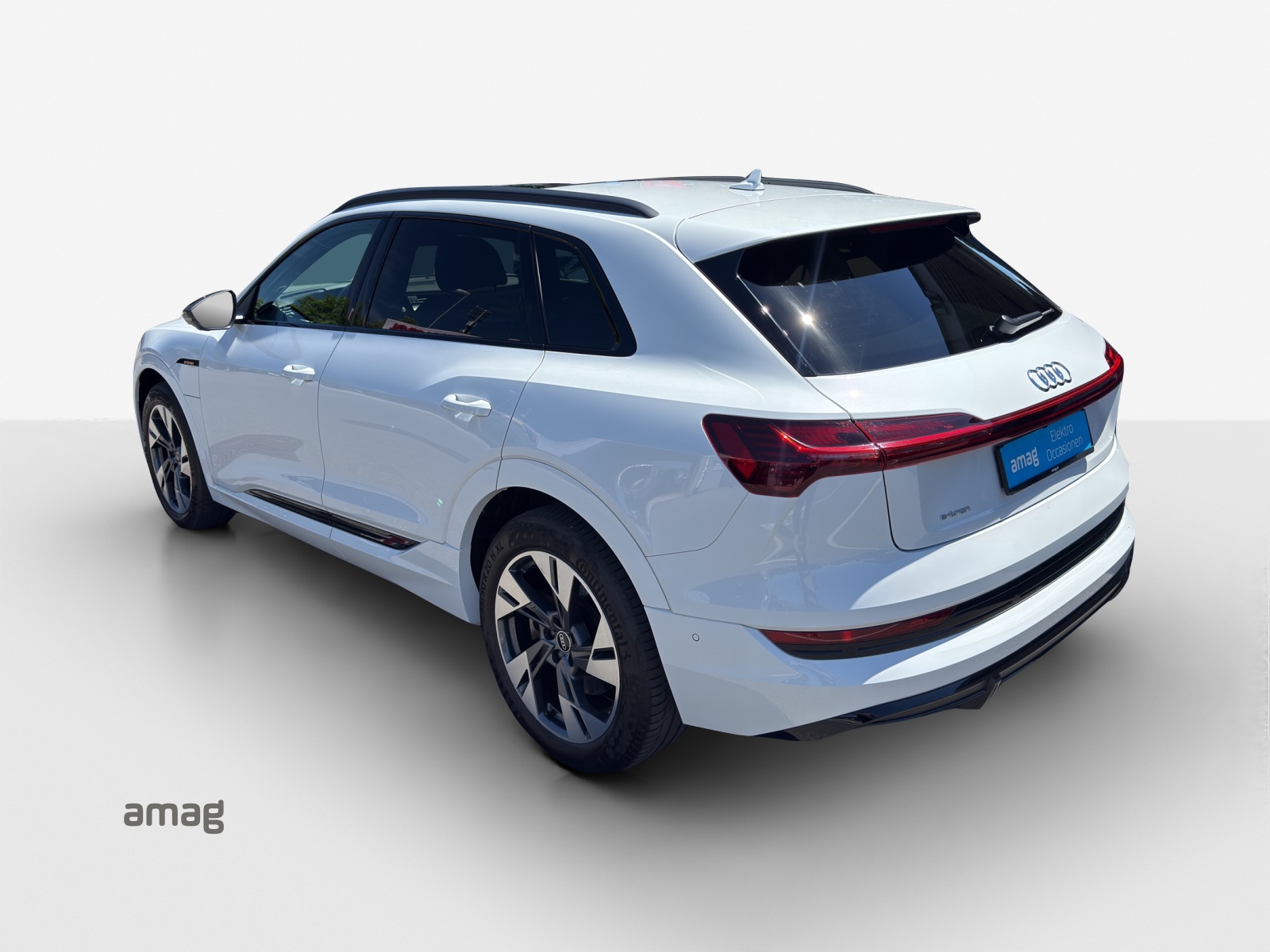 AUDI e-tron 50 S Line quattro-image-2