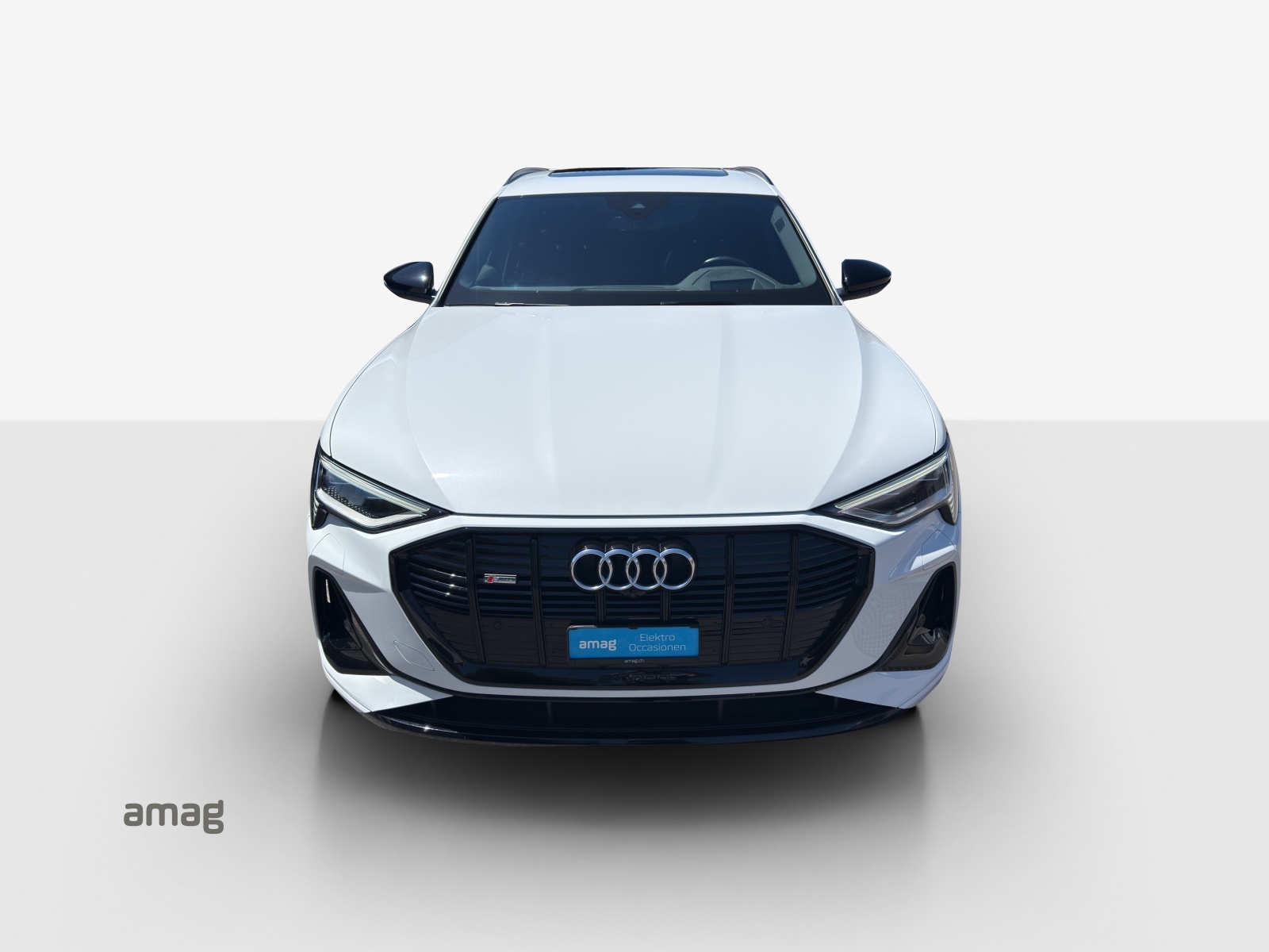 AUDI e-tron 50 S Line quattro-image-7