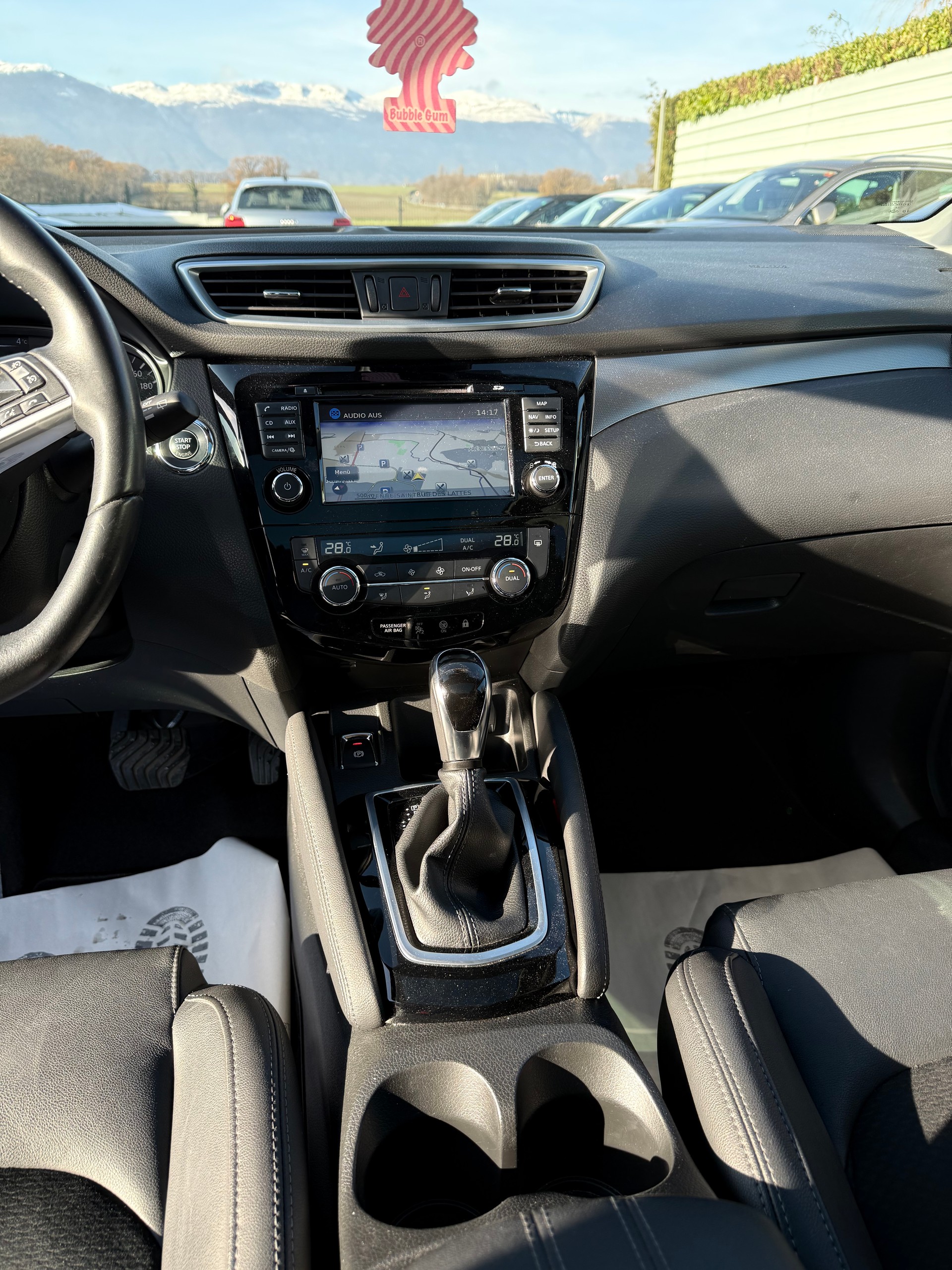 NISSAN Qashqai 1.2 DIG-T tekna Xtronic CVT-image-14