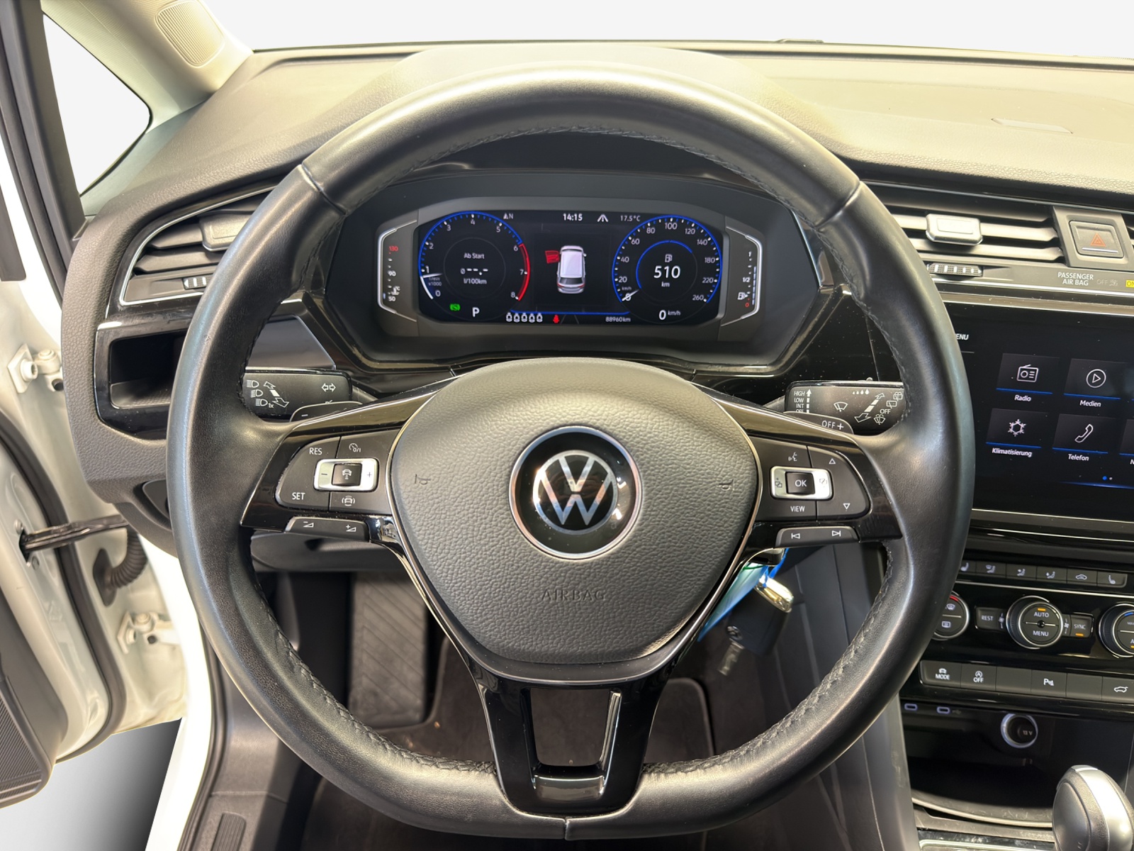 VW Touran 1.5 TSI EVO Highline DSG-image-9