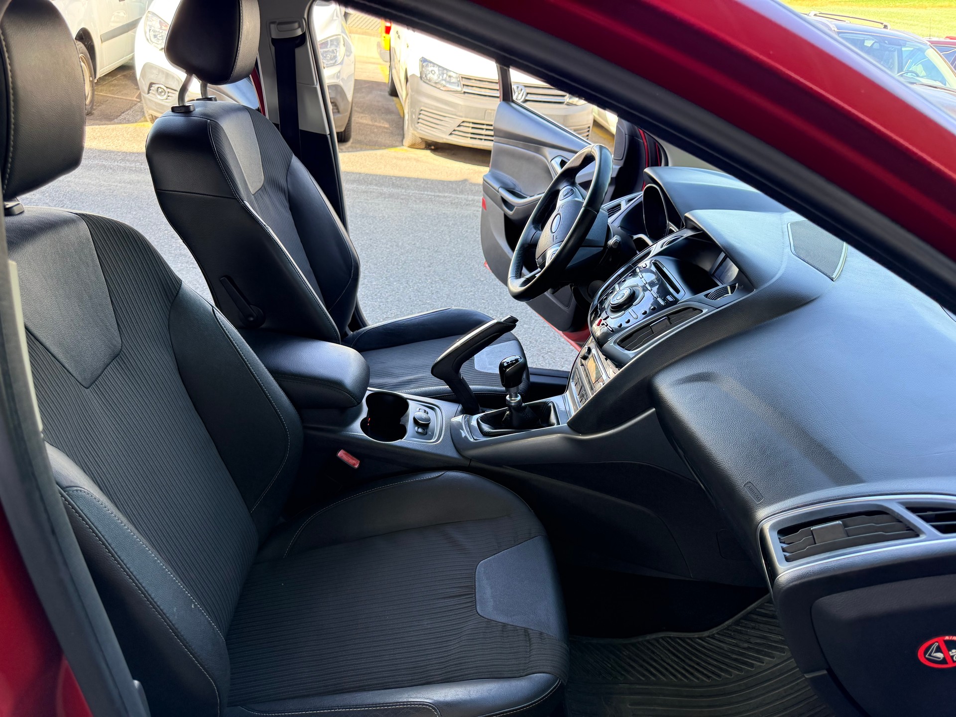 FORD Focus 1.6 SCTi Titanium-image-20
