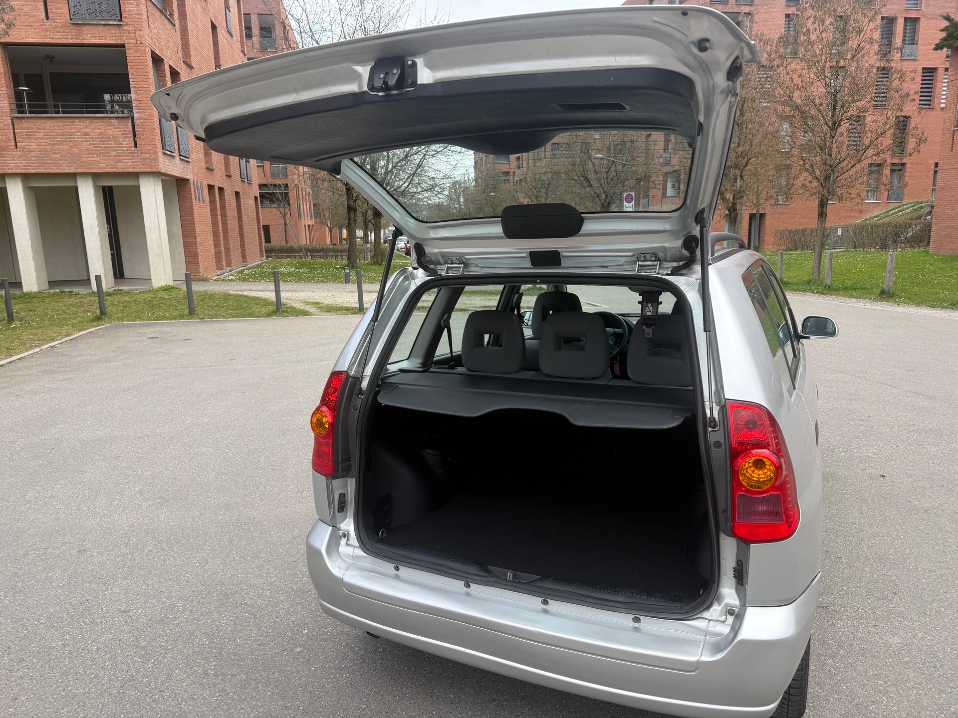 MITSUBISHI Space Star 1.8 16V Premium-image-19