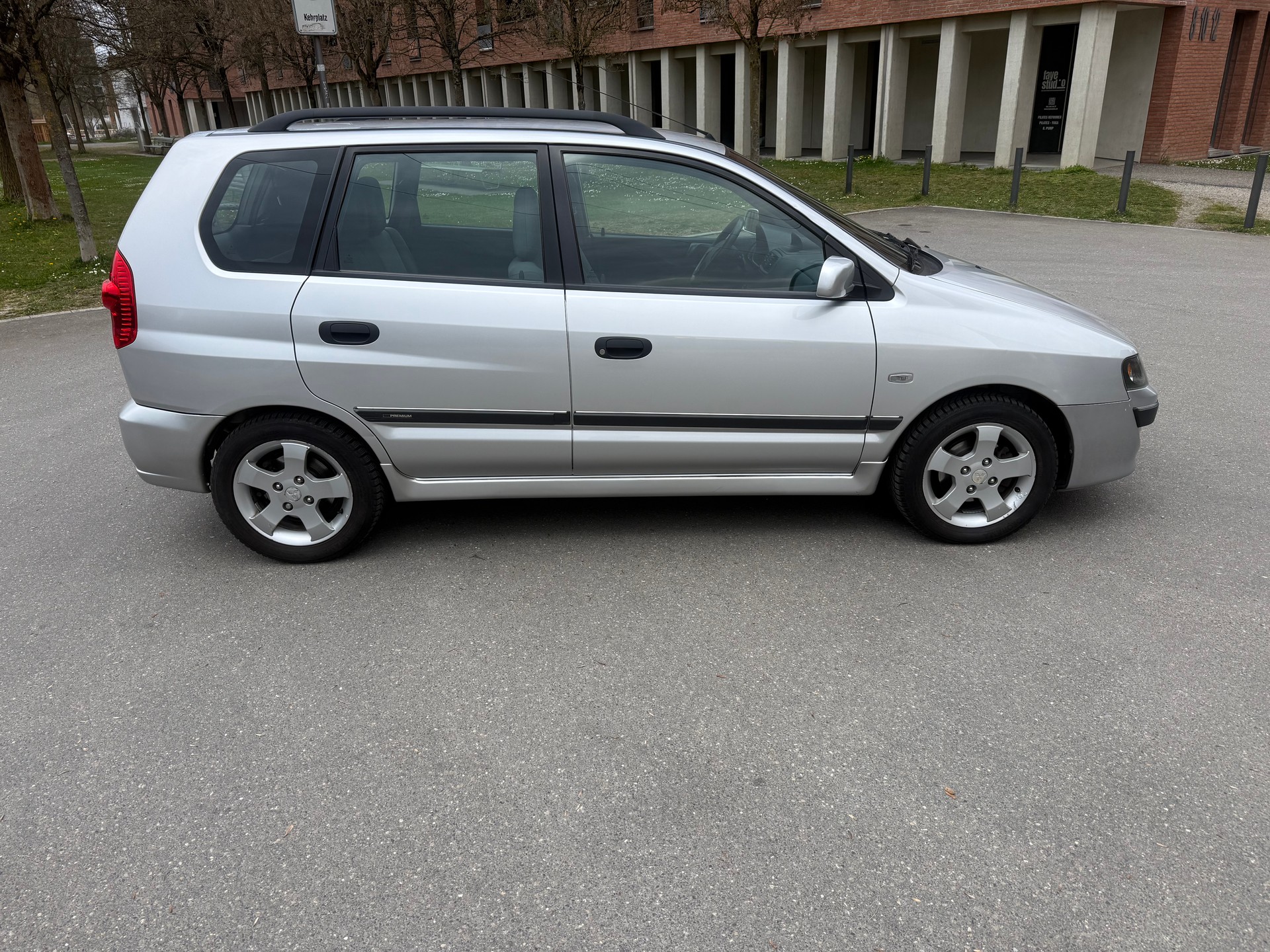 MITSUBISHI Space Star 1.8 16V Premium-image-6