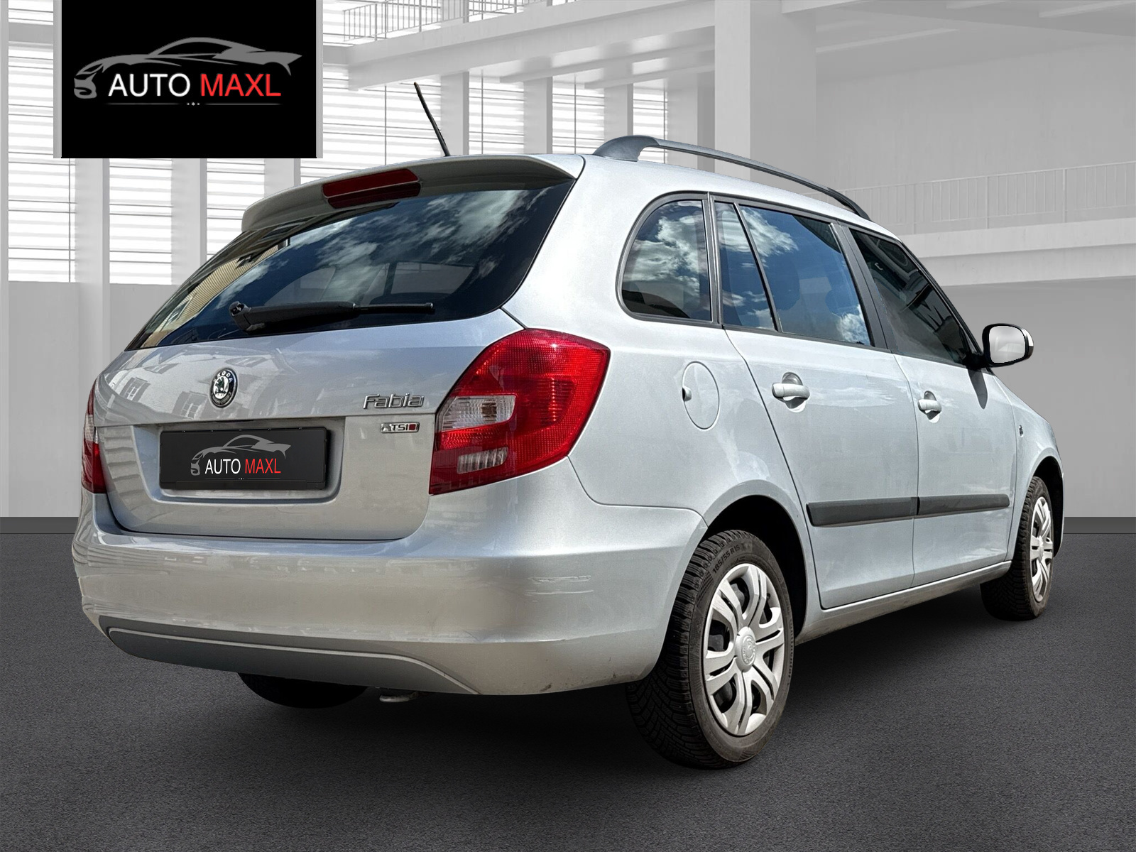 SKODA Fabia 1.2 TSI Classic DSG-image-2