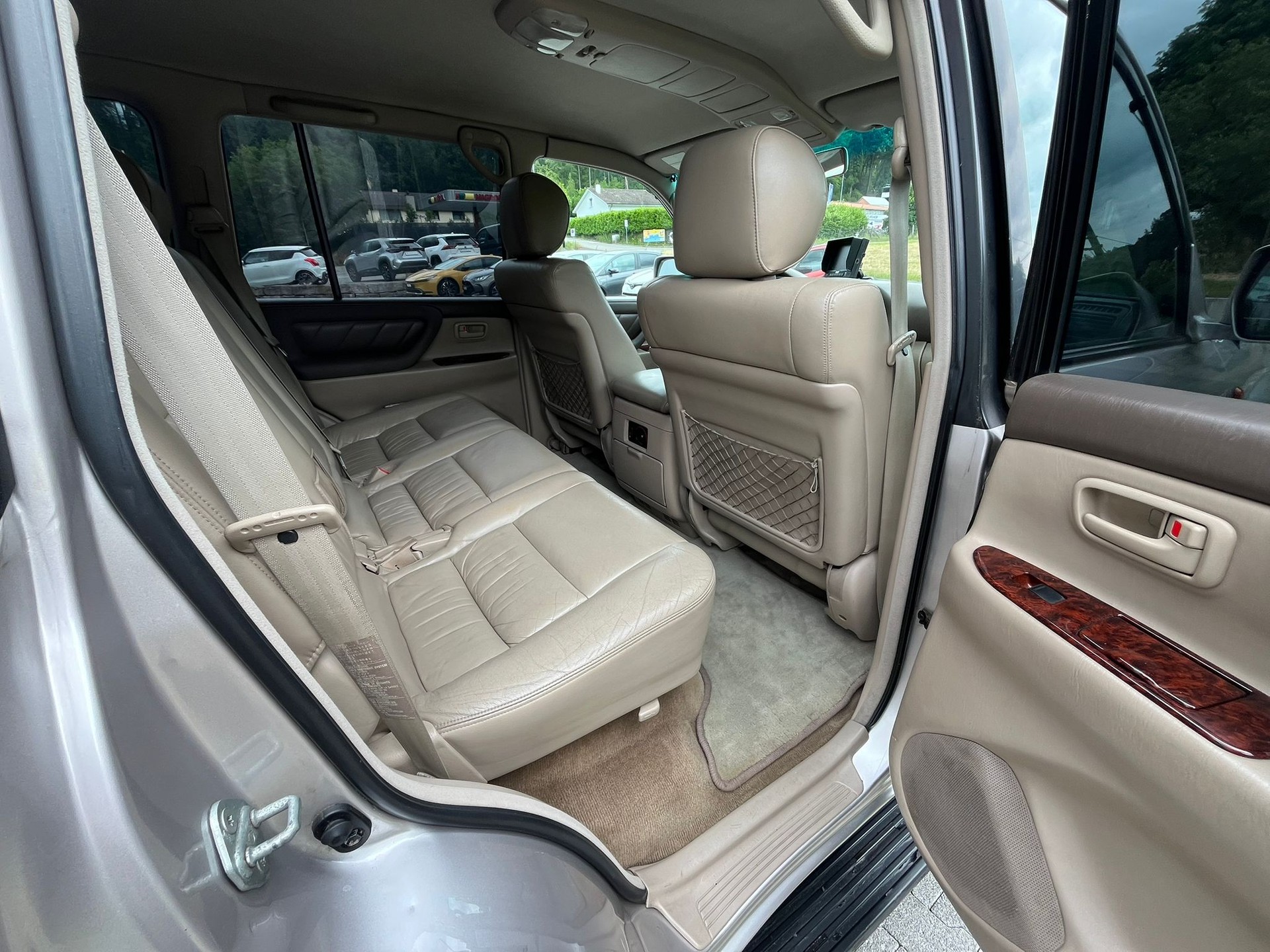 TOYOTA Land Cruiser 500 4.2 TD-image-12