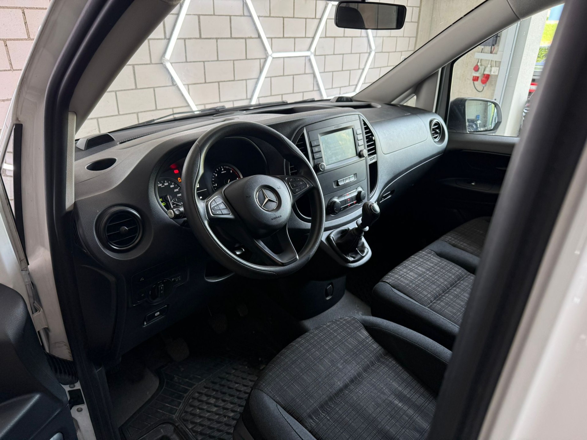 MERCEDES-BENZ Vito 110 CDI Lang FWD Base-image-7