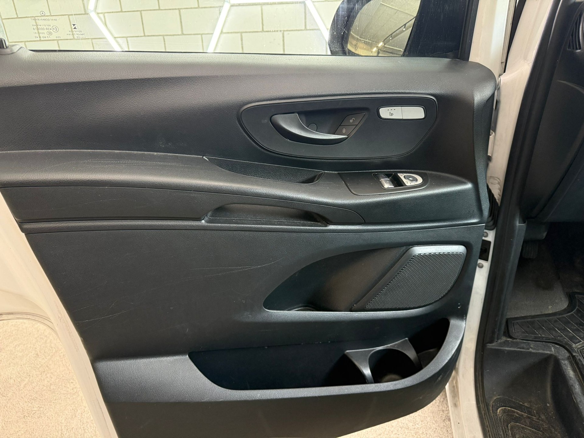 MERCEDES-BENZ Vito 110 CDI Lang FWD Base-image-6