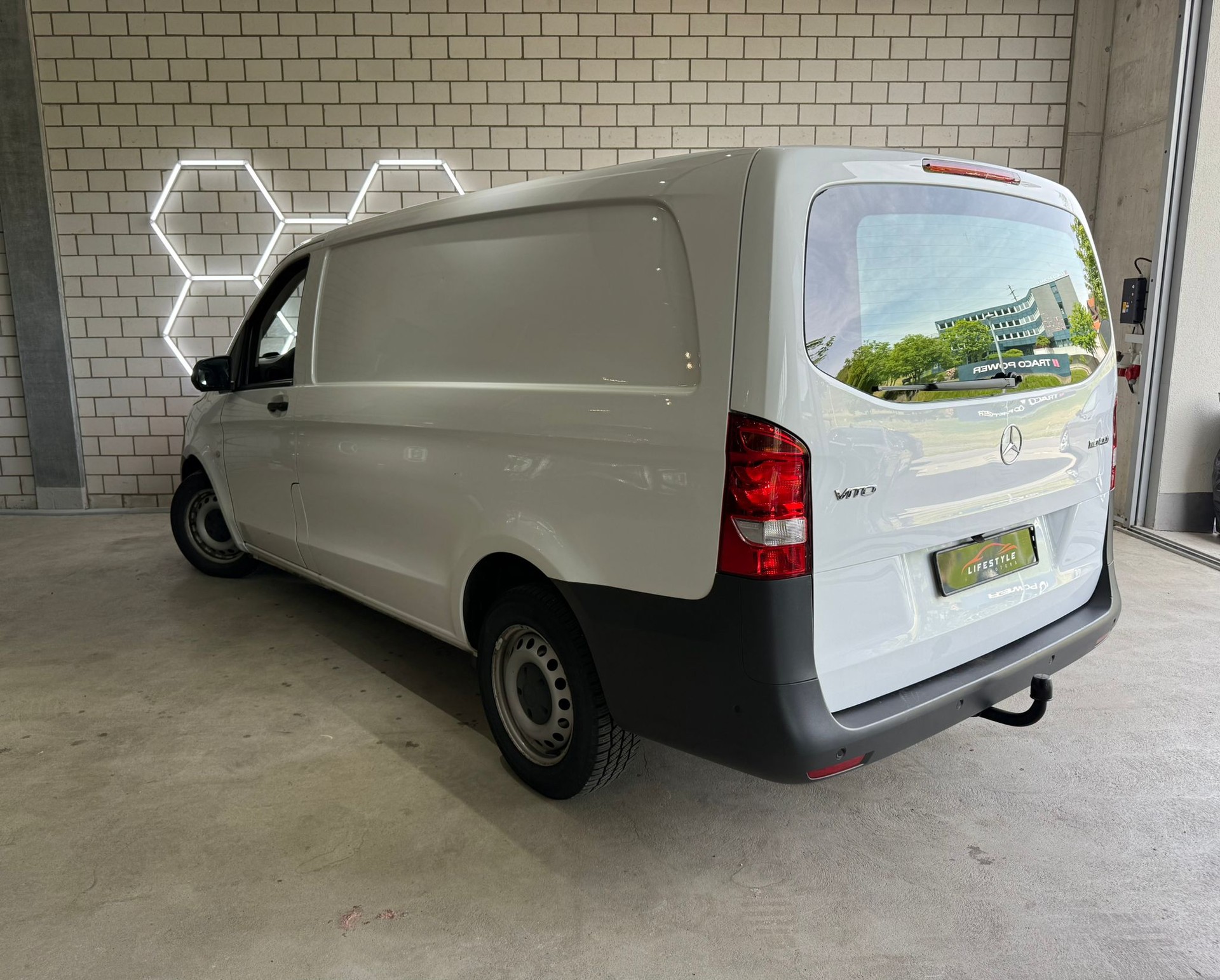 MERCEDES-BENZ Vito 110 CDI Lang FWD Base-image-2