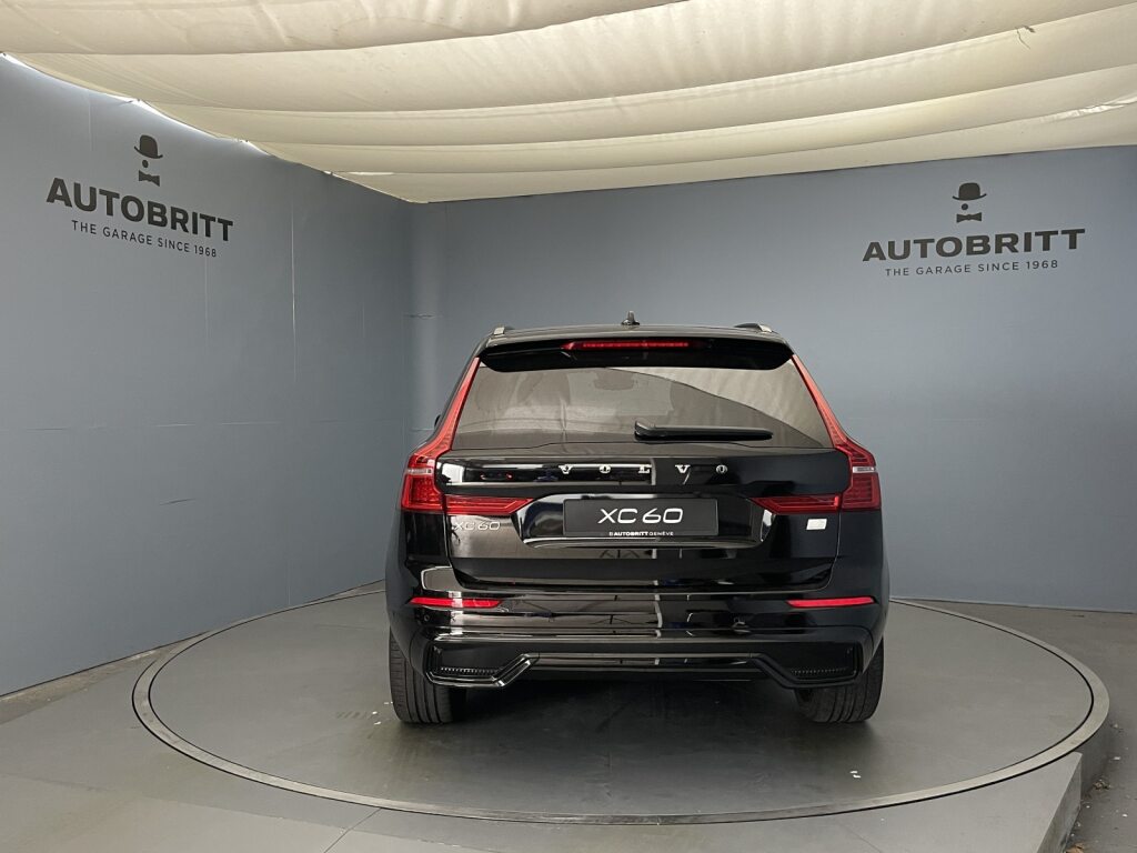 VOLVO XC60 2.0 T6 TE Ultimate Dark eAWD-image-1