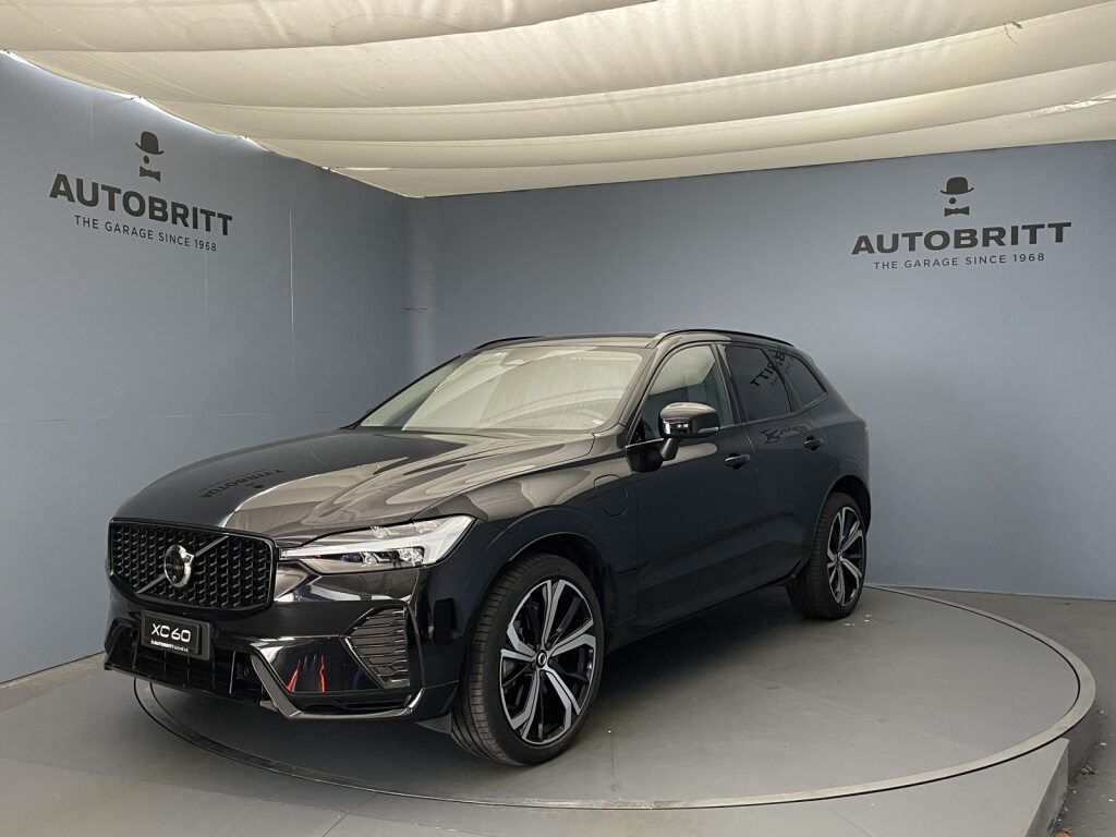 VOLVO XC60 2.0 T6 TE Ultimate Dark eAWD-image-0