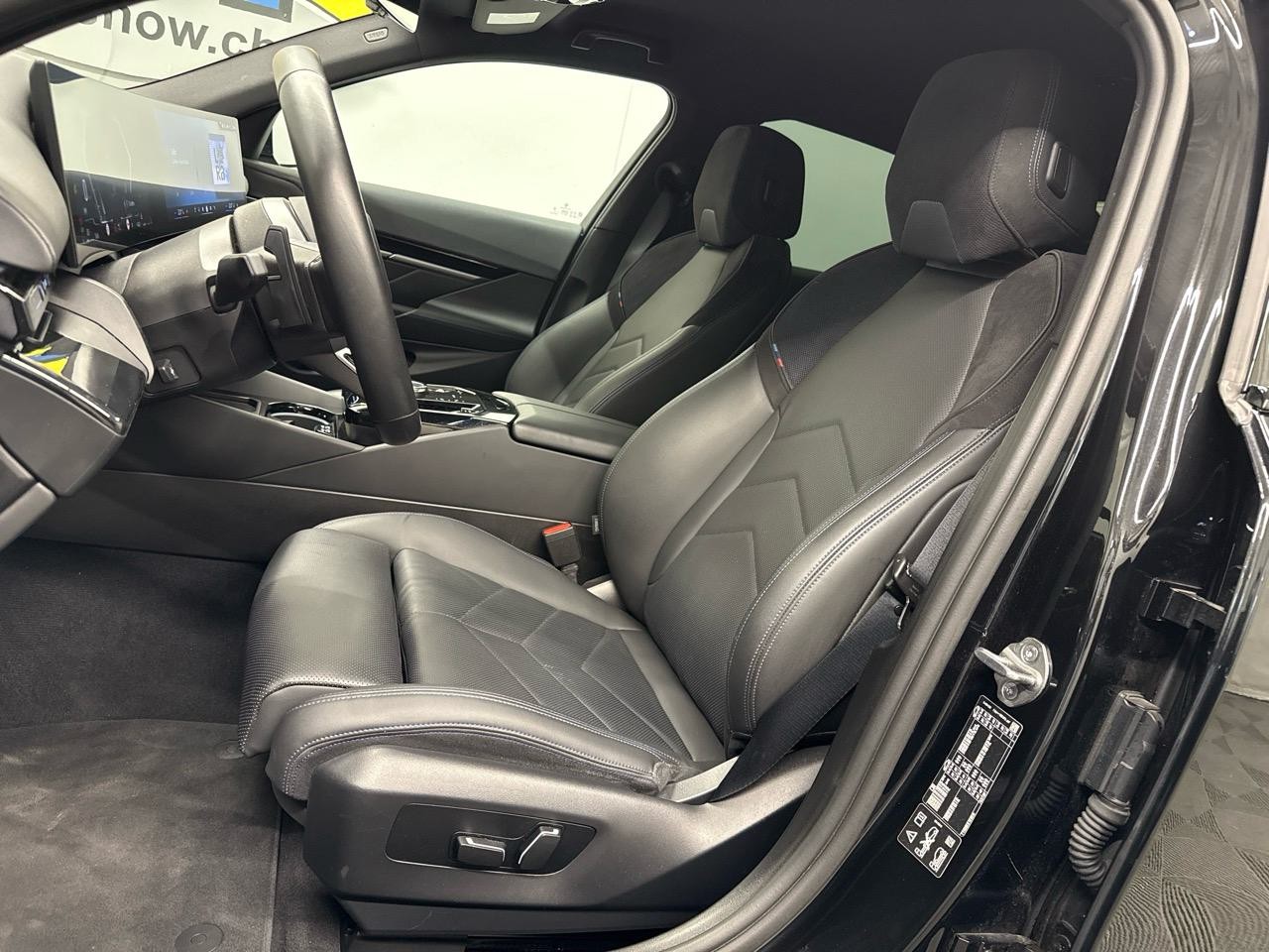 BMW 520d xDrive 48V M Sport Steptronic-image-3