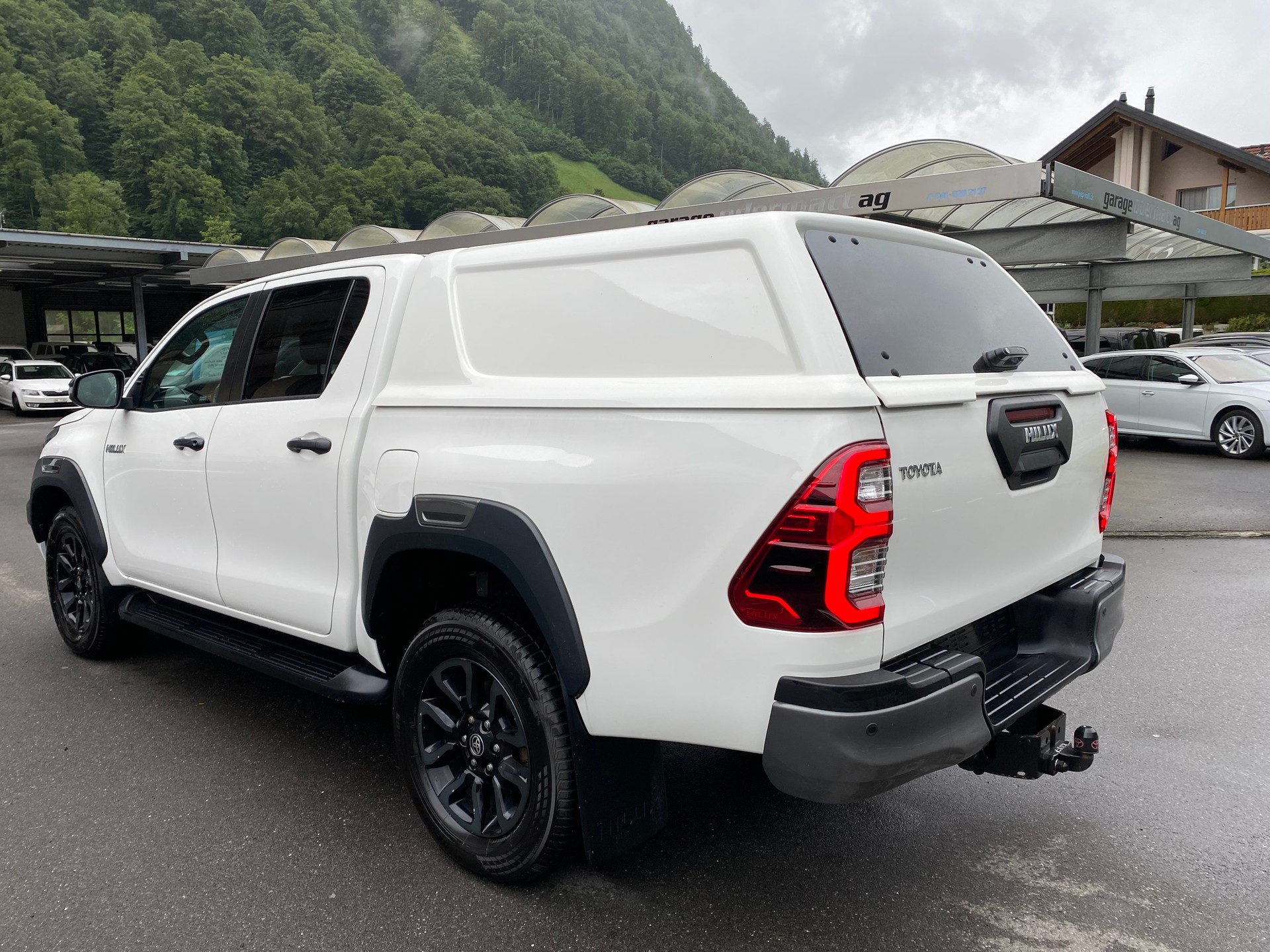 TOYOTA Hilux 2.8D-4D Invincible Double Cab 4x4 A-image-14