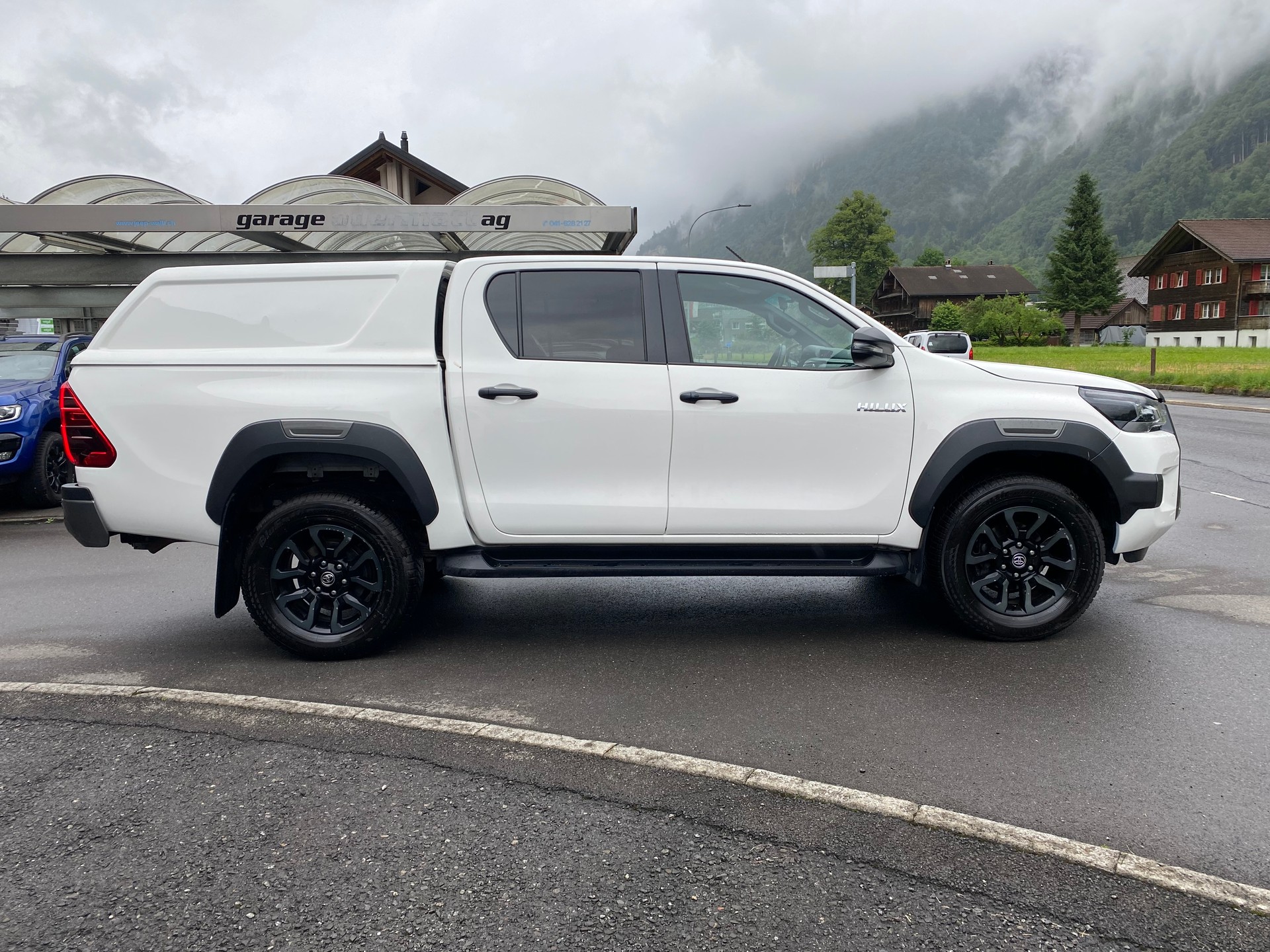 TOYOTA Hilux 2.8D-4D Invincible Double Cab 4x4 A-image-15