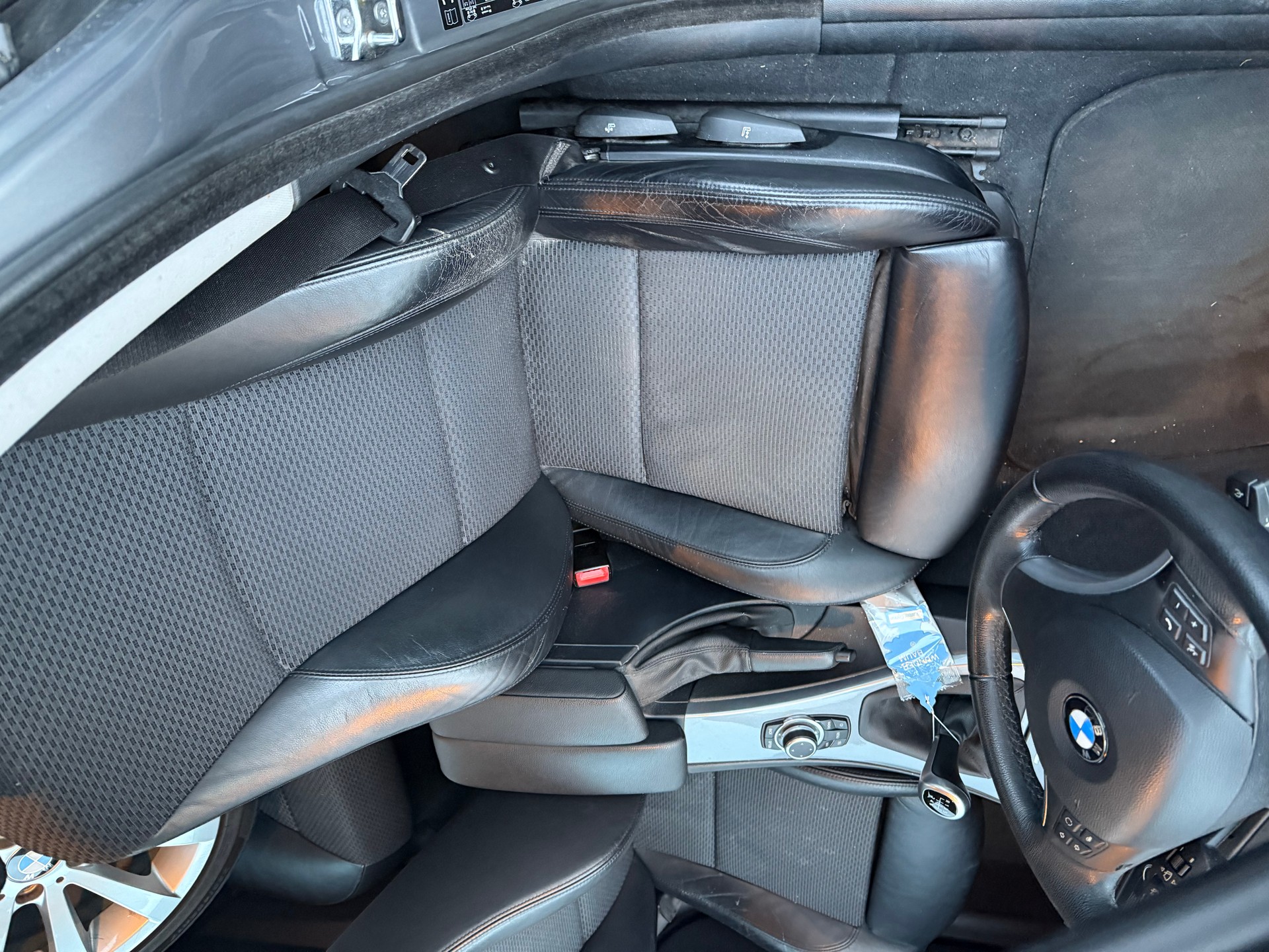 BMW 325d-image-7