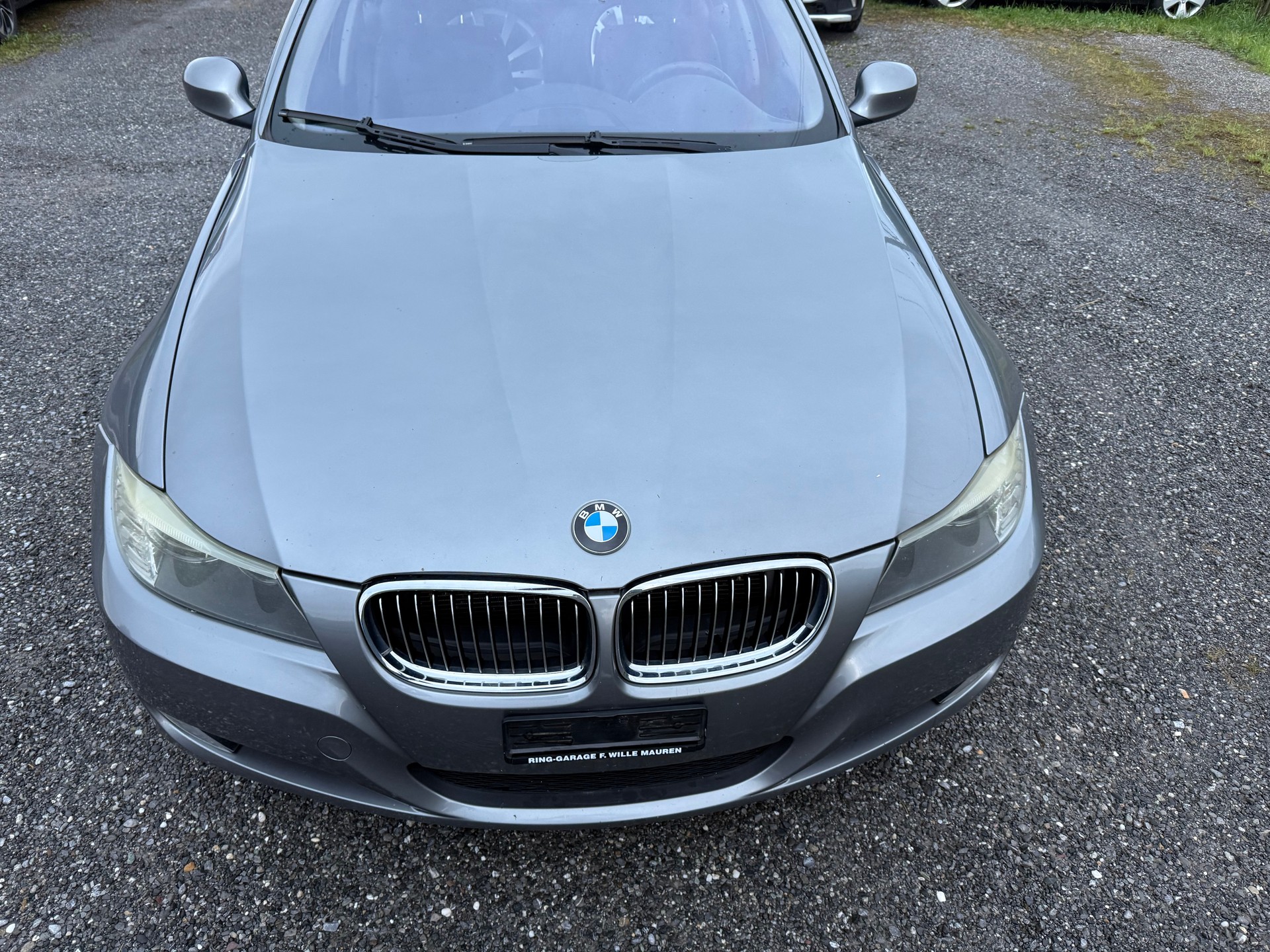 BMW 325d-image-6