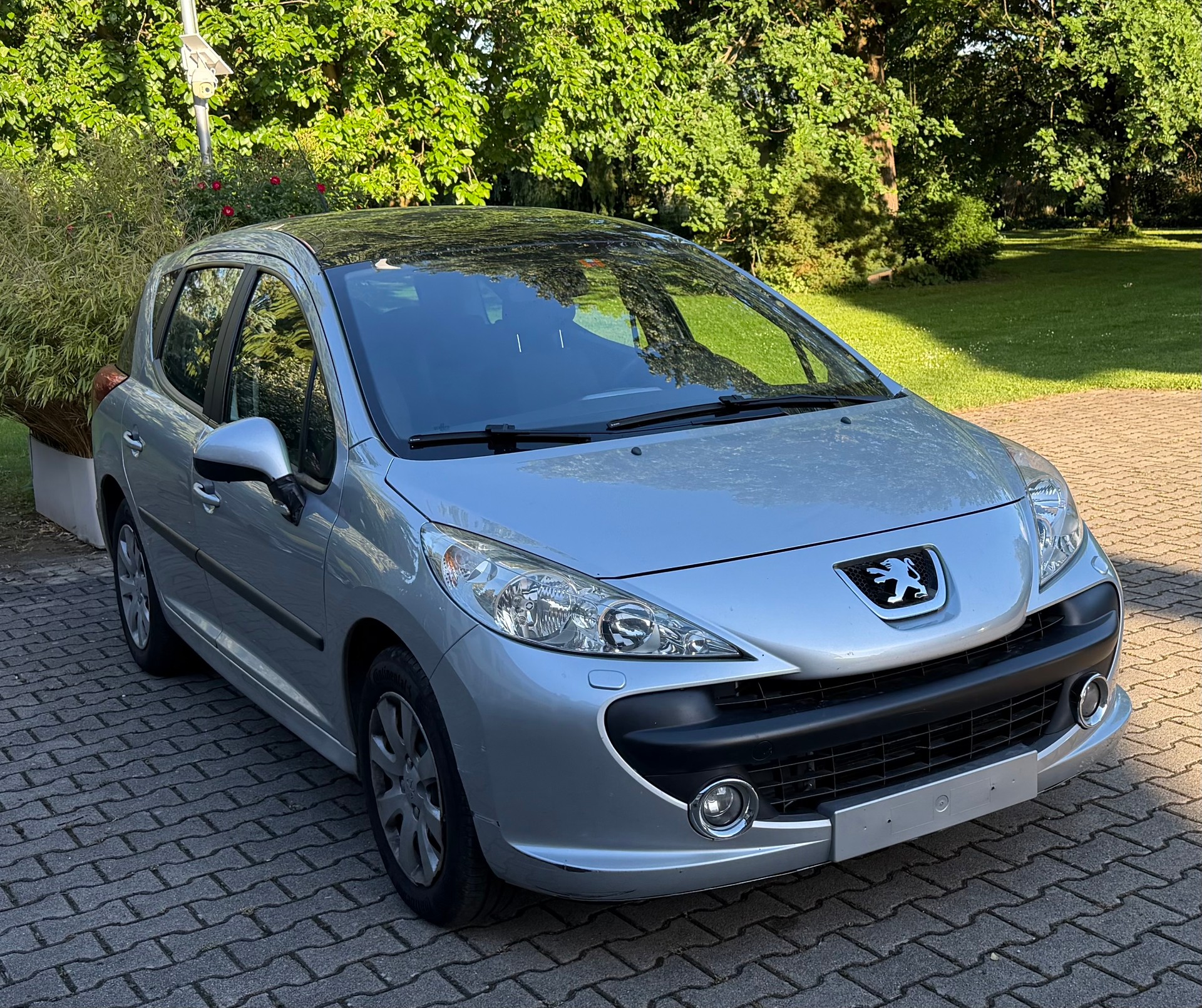 PEUGEOT 207 SW 1.6 16V Sport Automatic-image-0