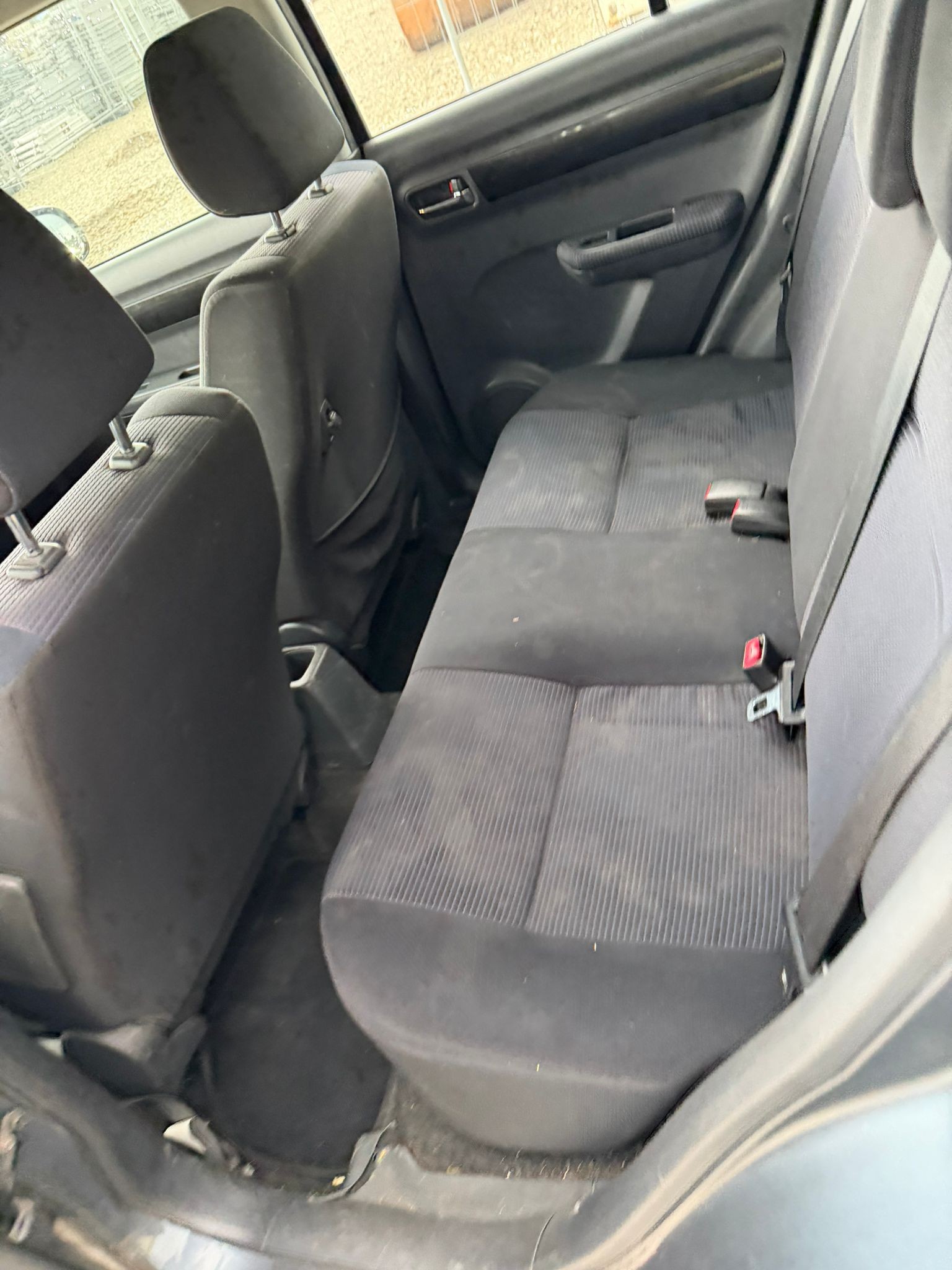 SUZUKI Swift 1.3i 16V GL Top-image-8