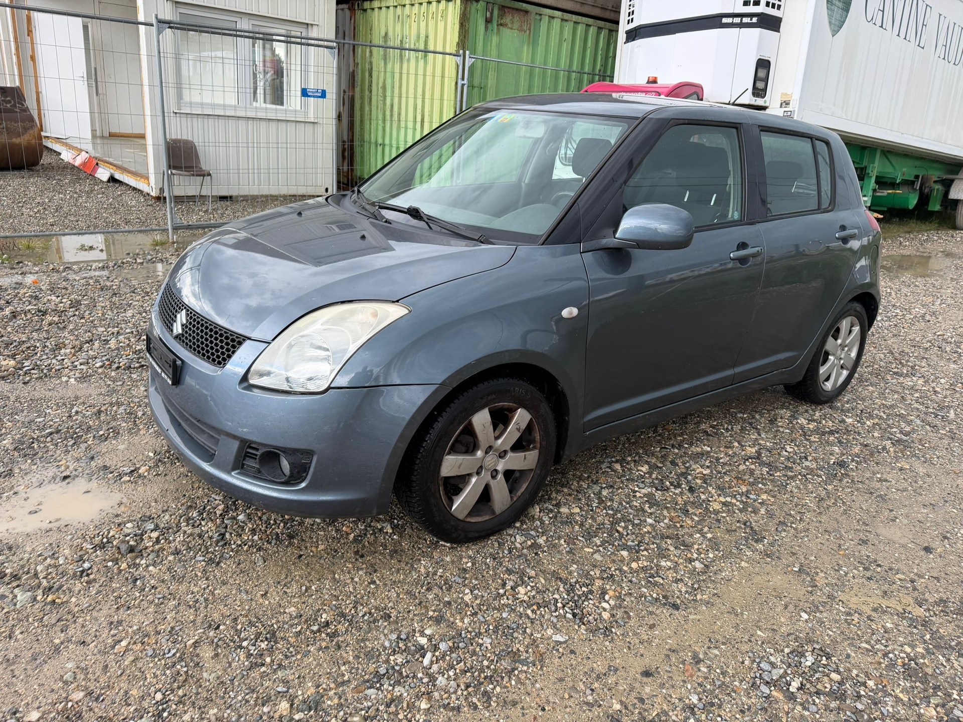 SUZUKI Swift 1.3i 16V GL Top-image-0