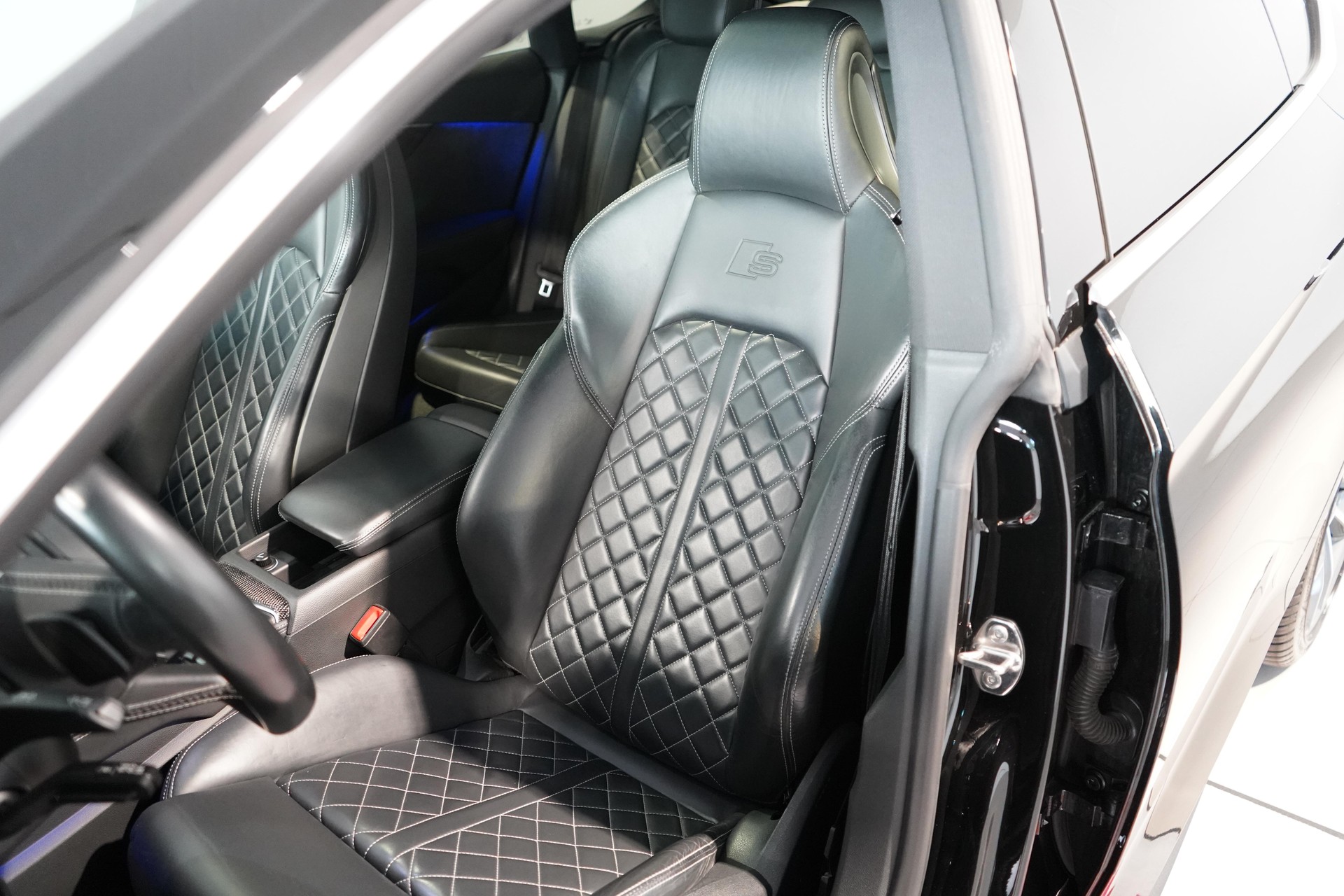 AUDI S5 Sportback 3.0 V6 TFSI quattro T-Tronic-image-5
