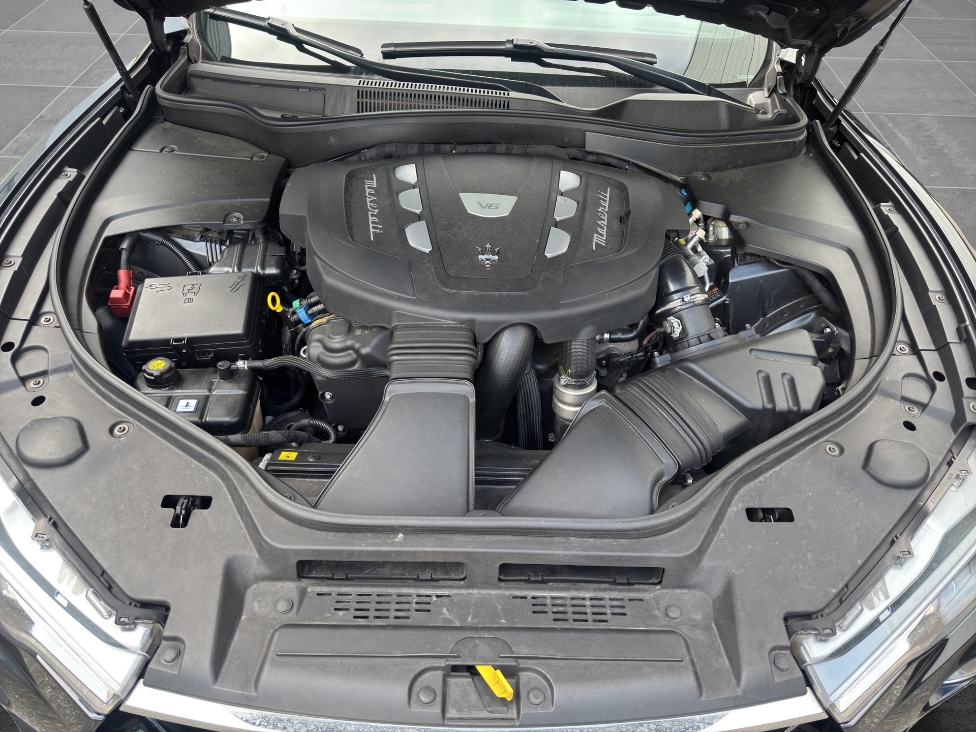 MASERATI Levante 3.0 V6 D-image-26