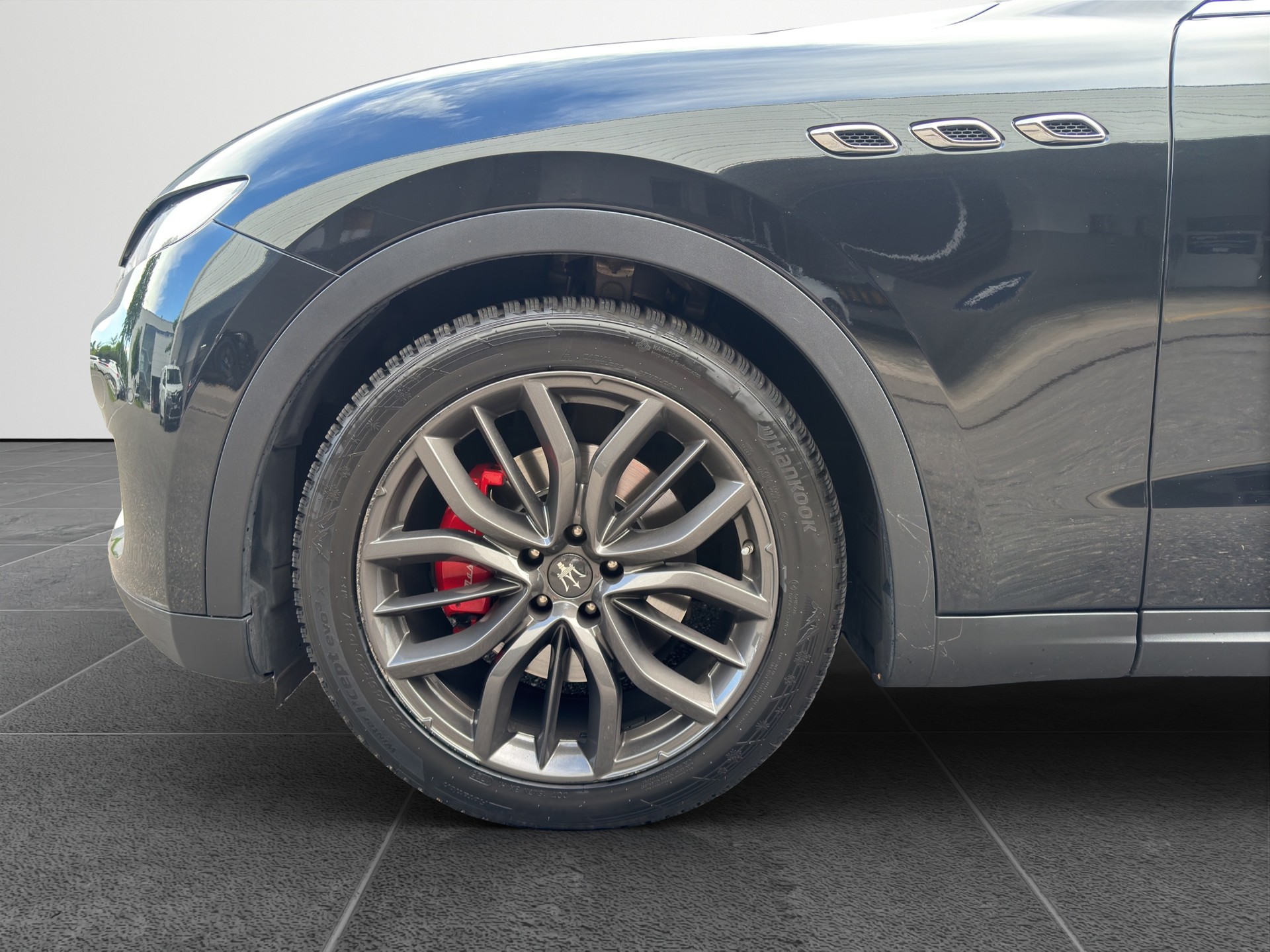 MASERATI Levante 3.0 V6 D-image-8