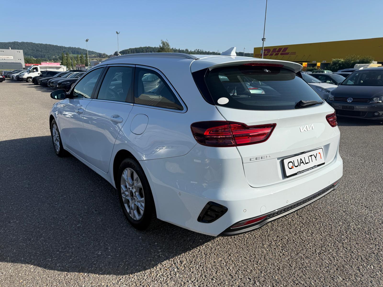 KIA Ceed SW 1.5 T-GDi MHEV Power-image-4