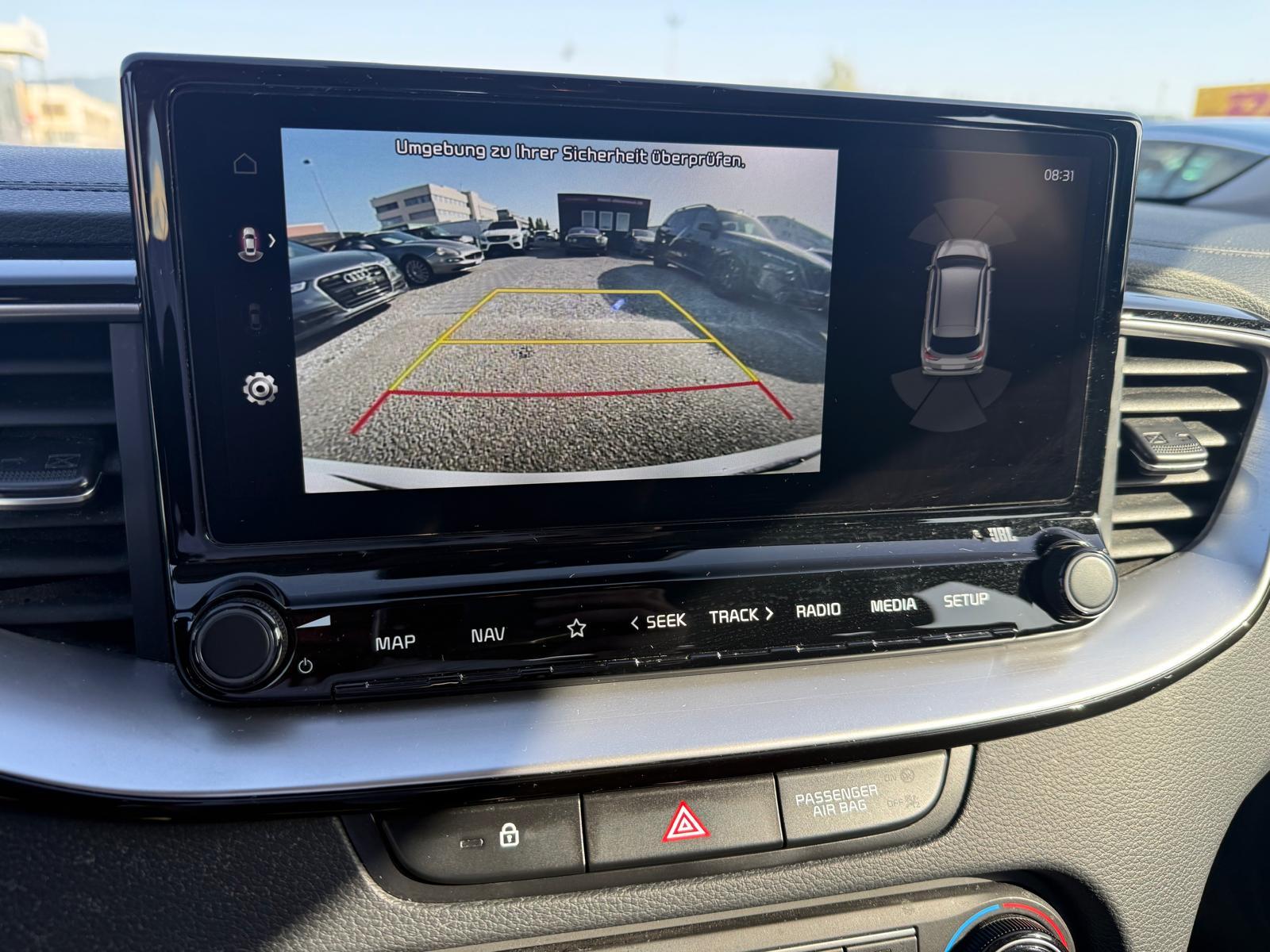 KIA Ceed SW 1.5 T-GDi MHEV Power-image-11