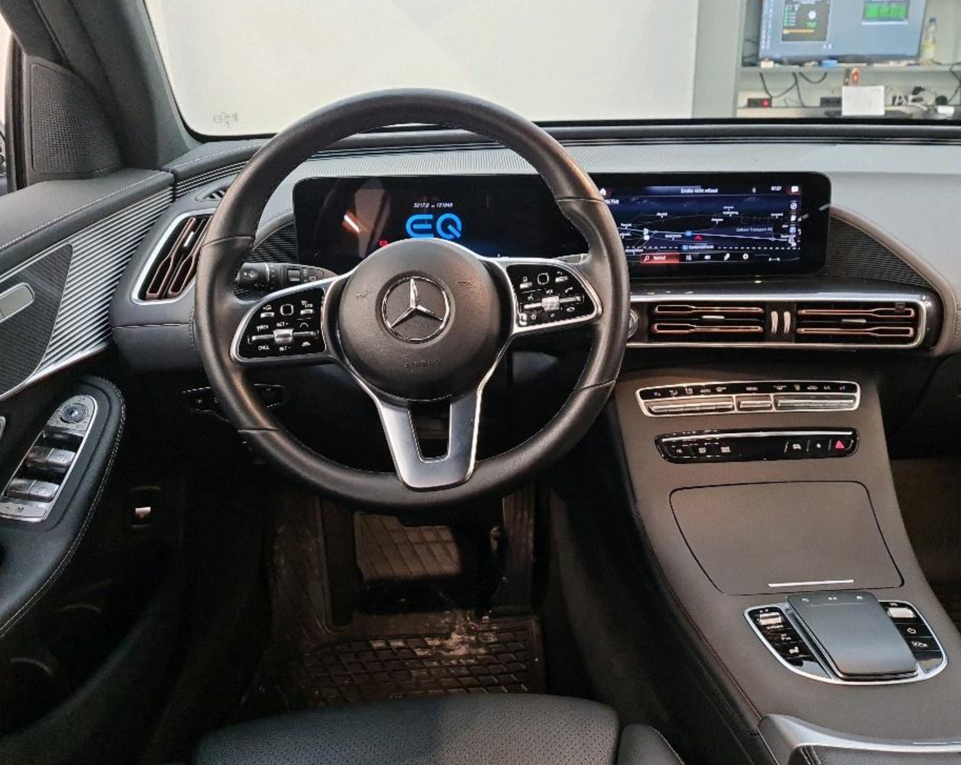 MERCEDES-BENZ EQC 400 4Matic EQ Star-image-3