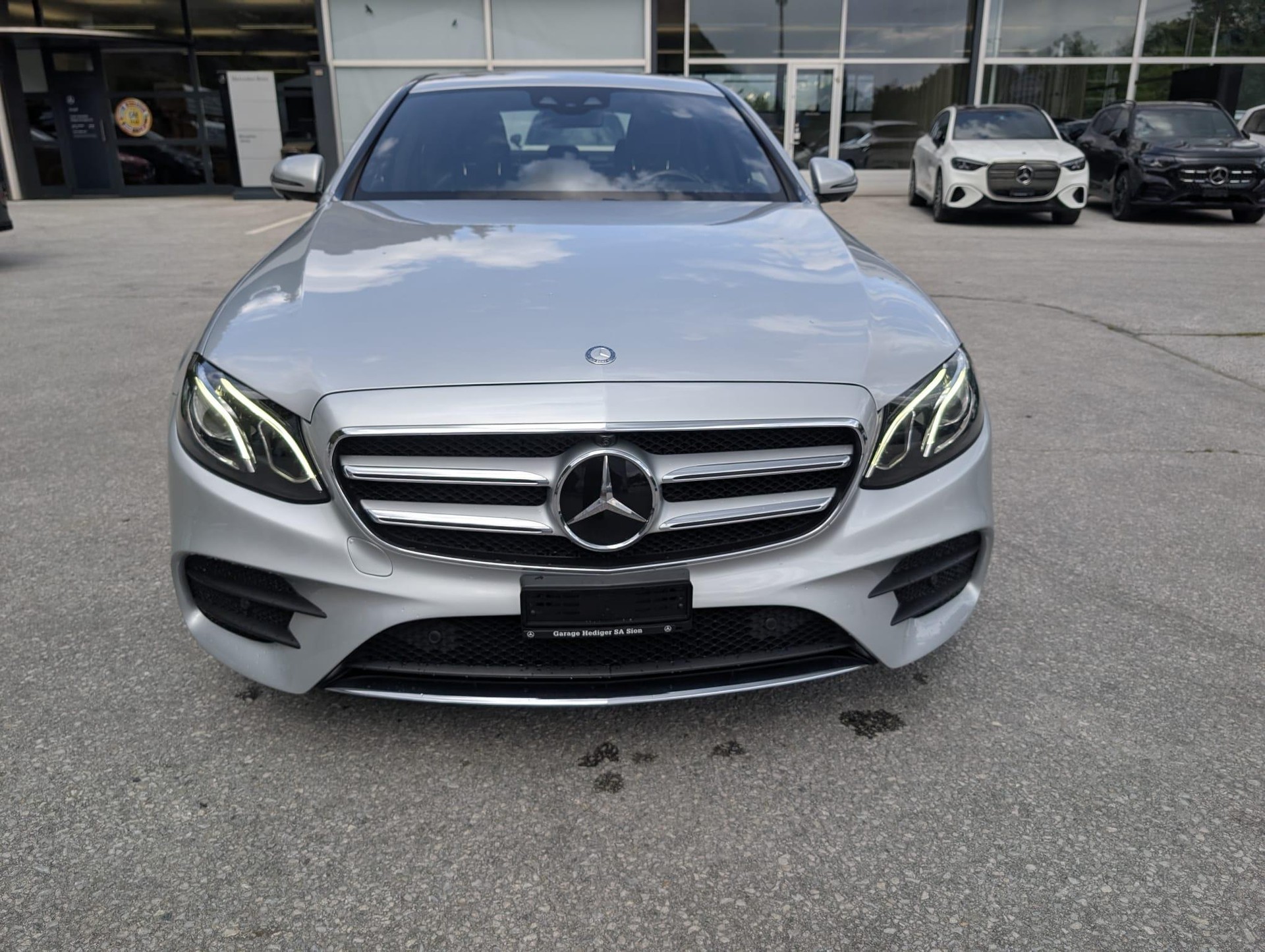 MERCEDES-BENZ E 220 d AMG Line 4matic-image-7