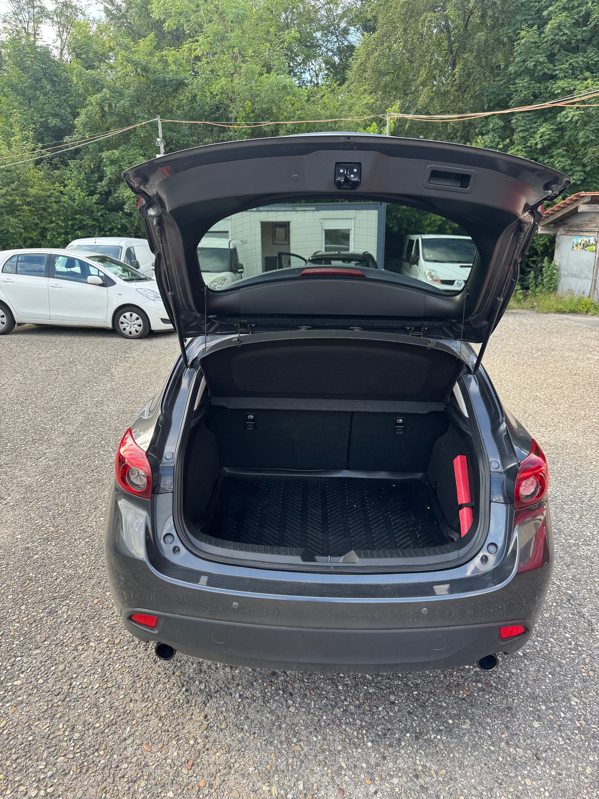 MAZDA 3 2.0 16V Ambition Plus-image-8