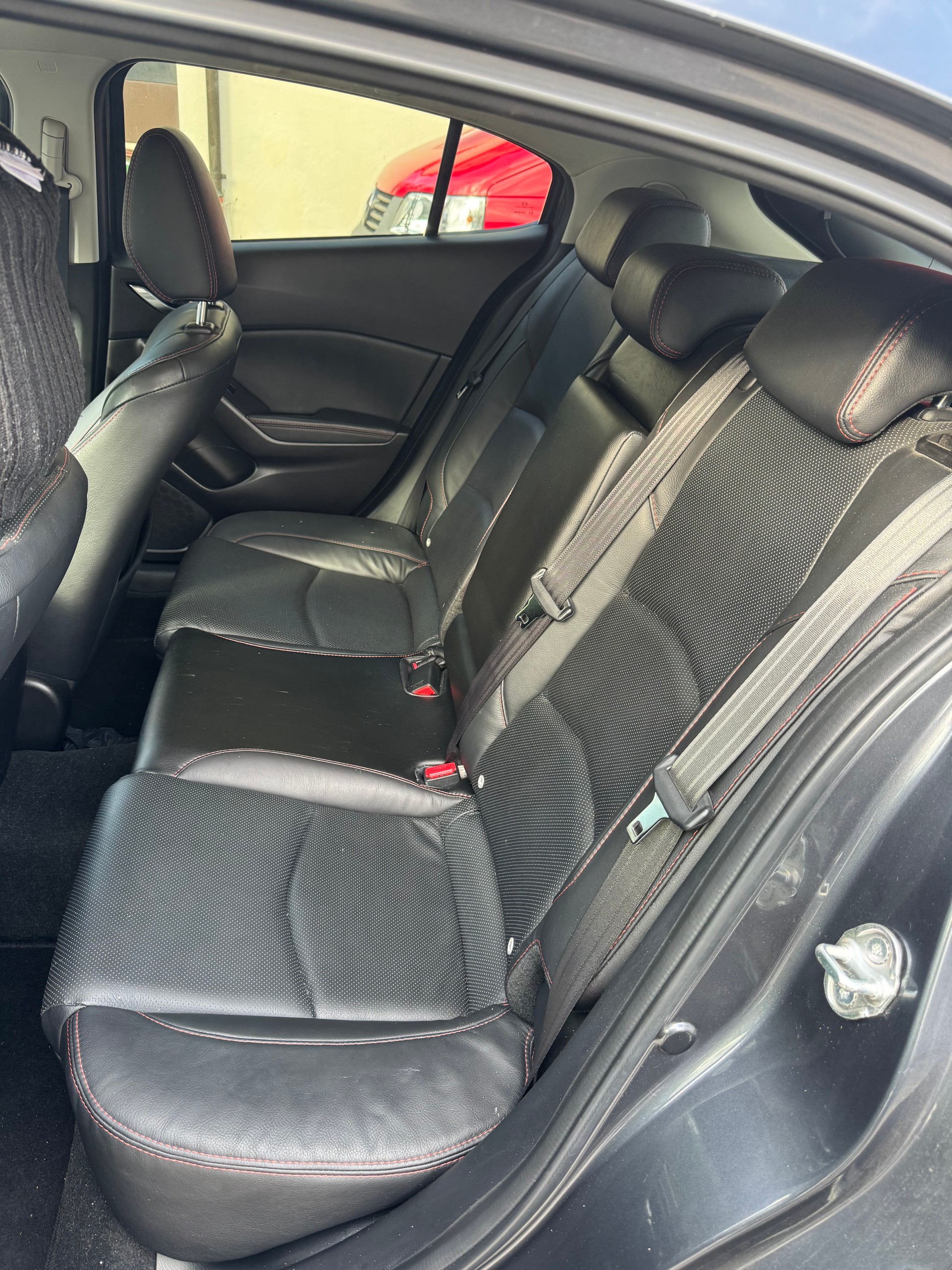 MAZDA 3 2.0 16V Ambition Plus-image-9