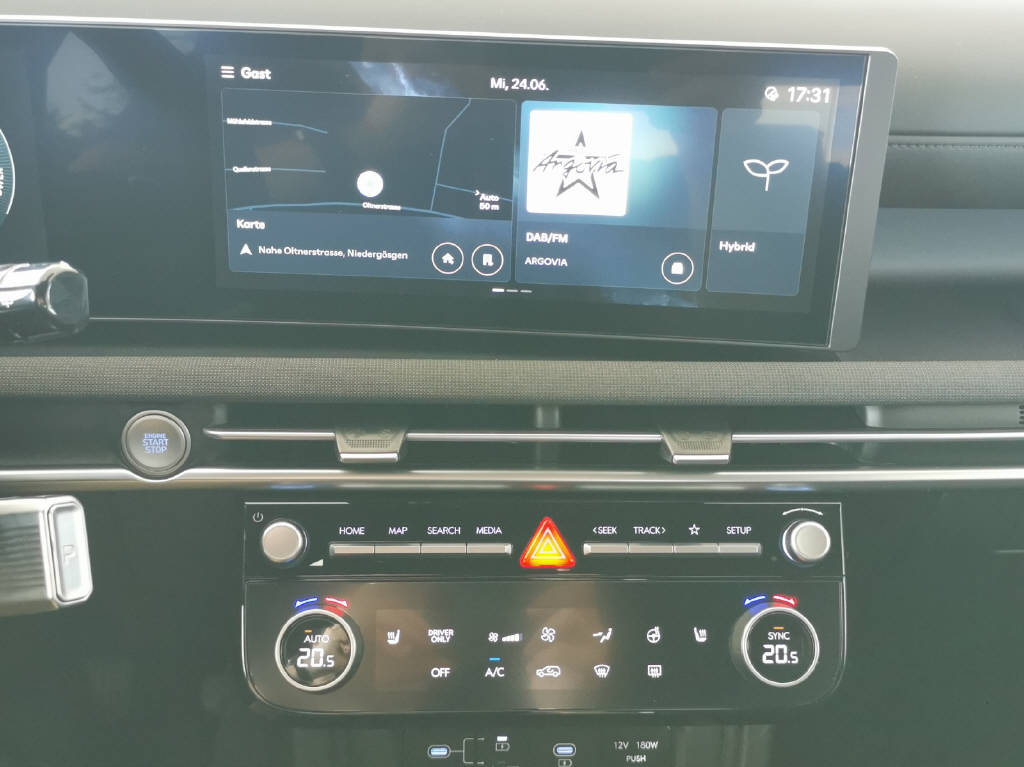 HYUNDAI TUCSON 1.6 T-GDi Hybrid Origo Blackline 4WD-image-14