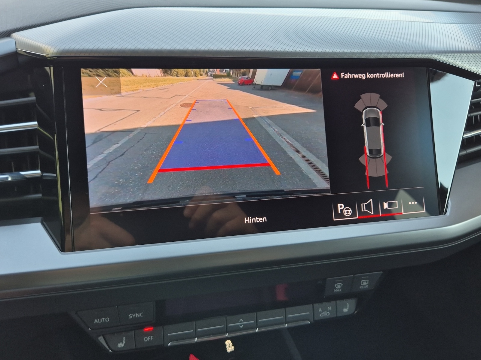 AUDI Q4 Sportback e-tron 35-image-10