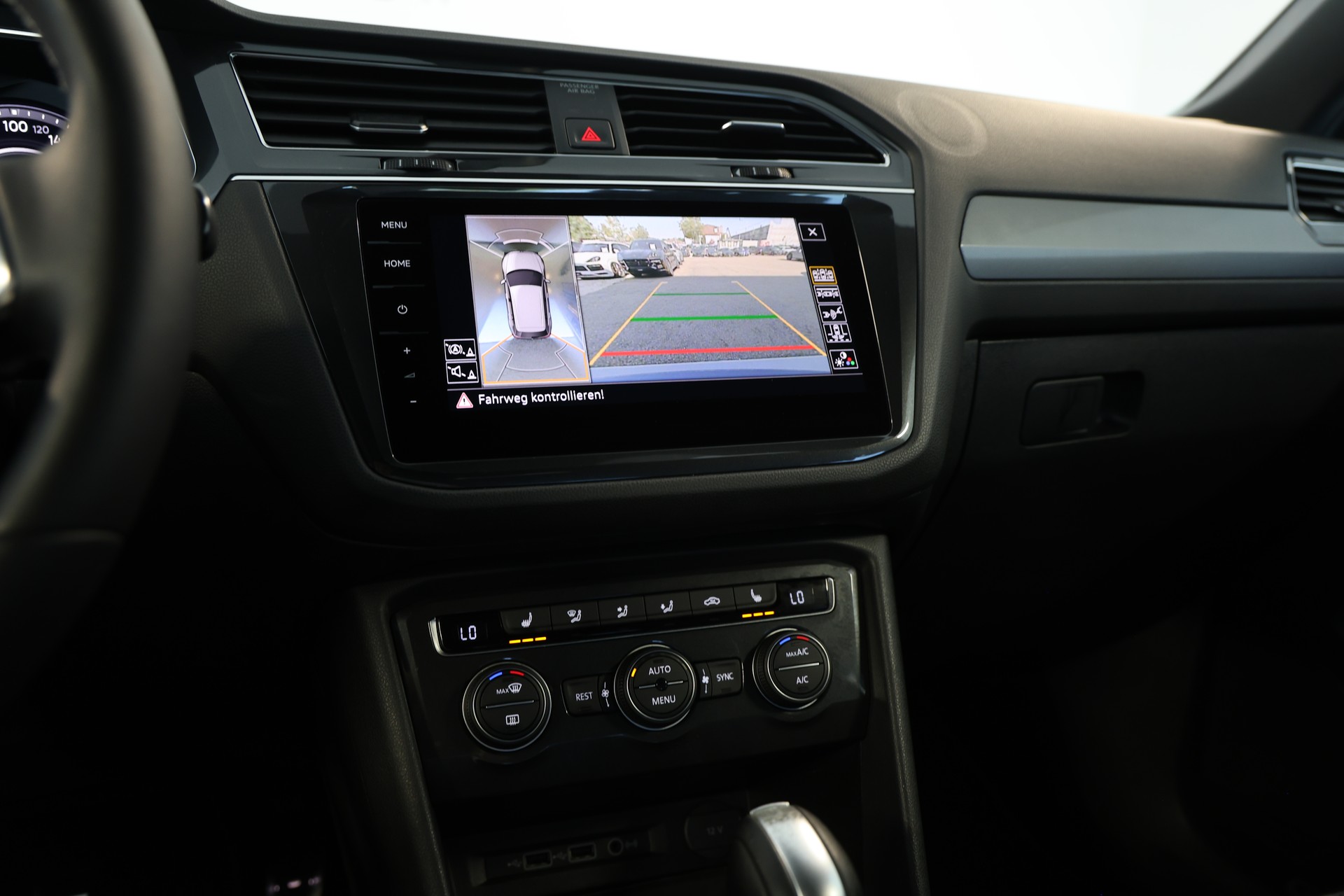 VW Tiguan Allspace 2.0 TDI SCR R-Line 4Motion DSG-image-13